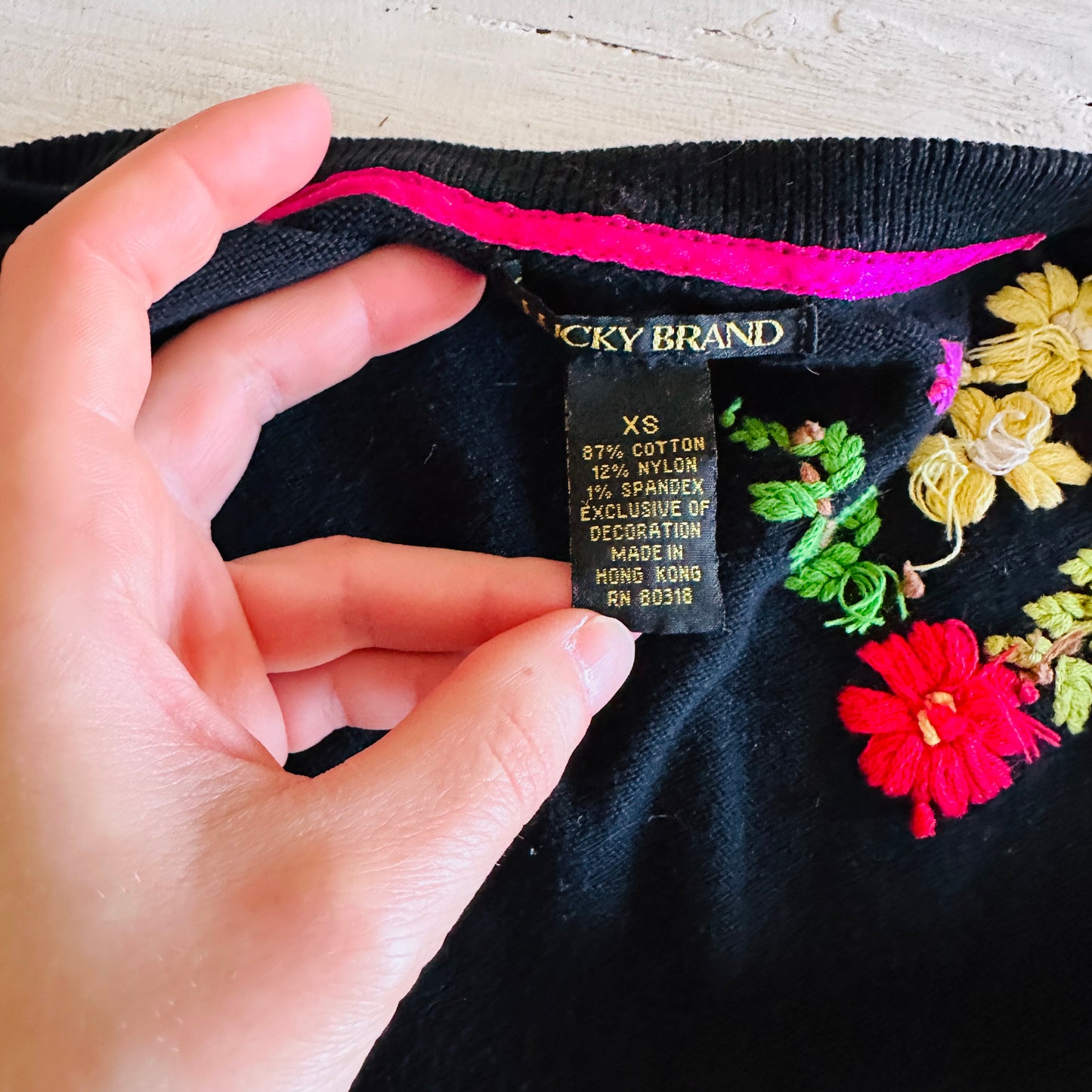 EMBROIDERED COTTON SWEATER // SIZE XSMALL