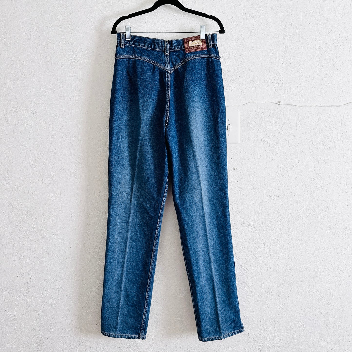 90'S VINTAGE LAWMAN SLIM WESTERN JEANS // WAIST SIZE 30