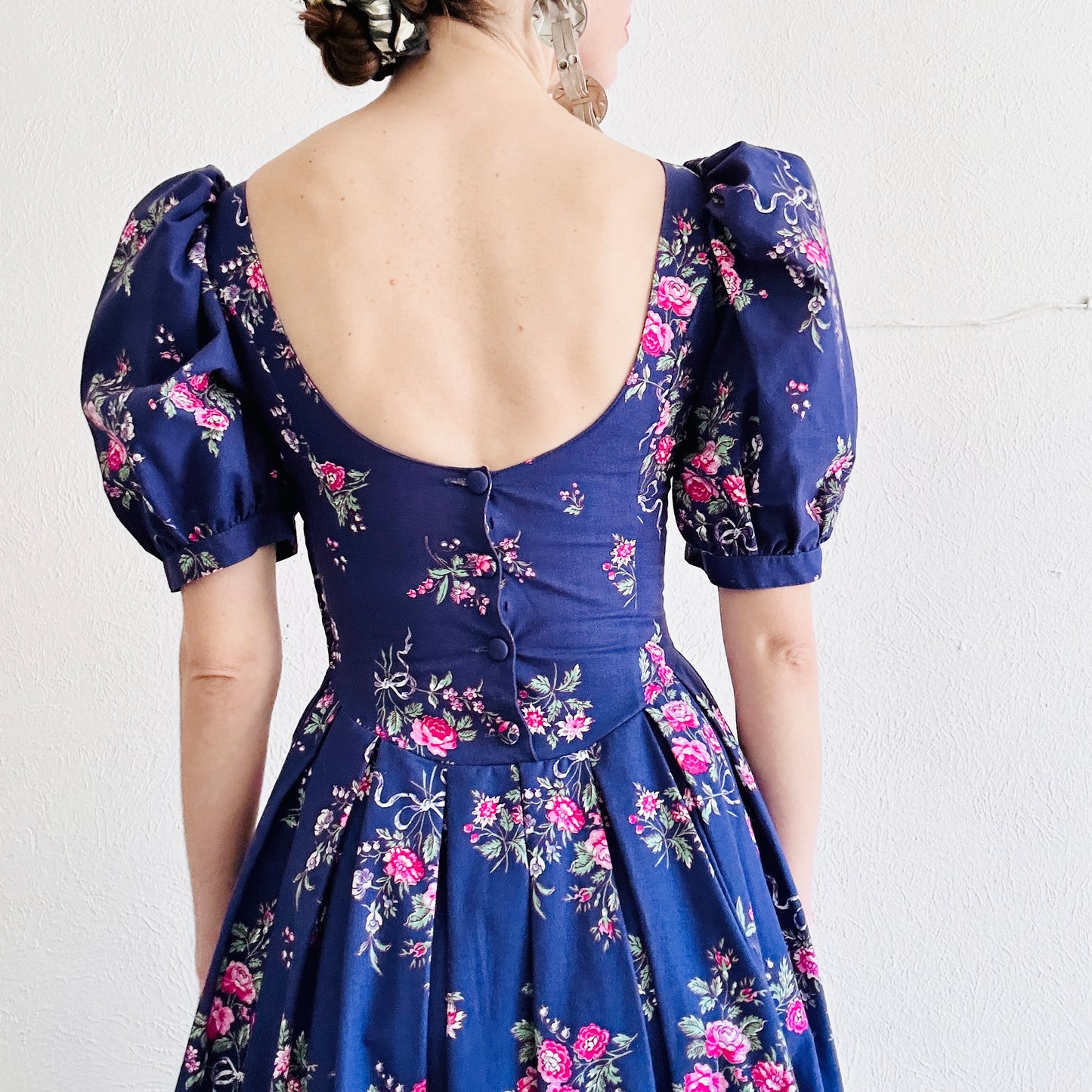 80'S VINTAGE LAURA ASHLEY DRESS // SIZE XSMALL