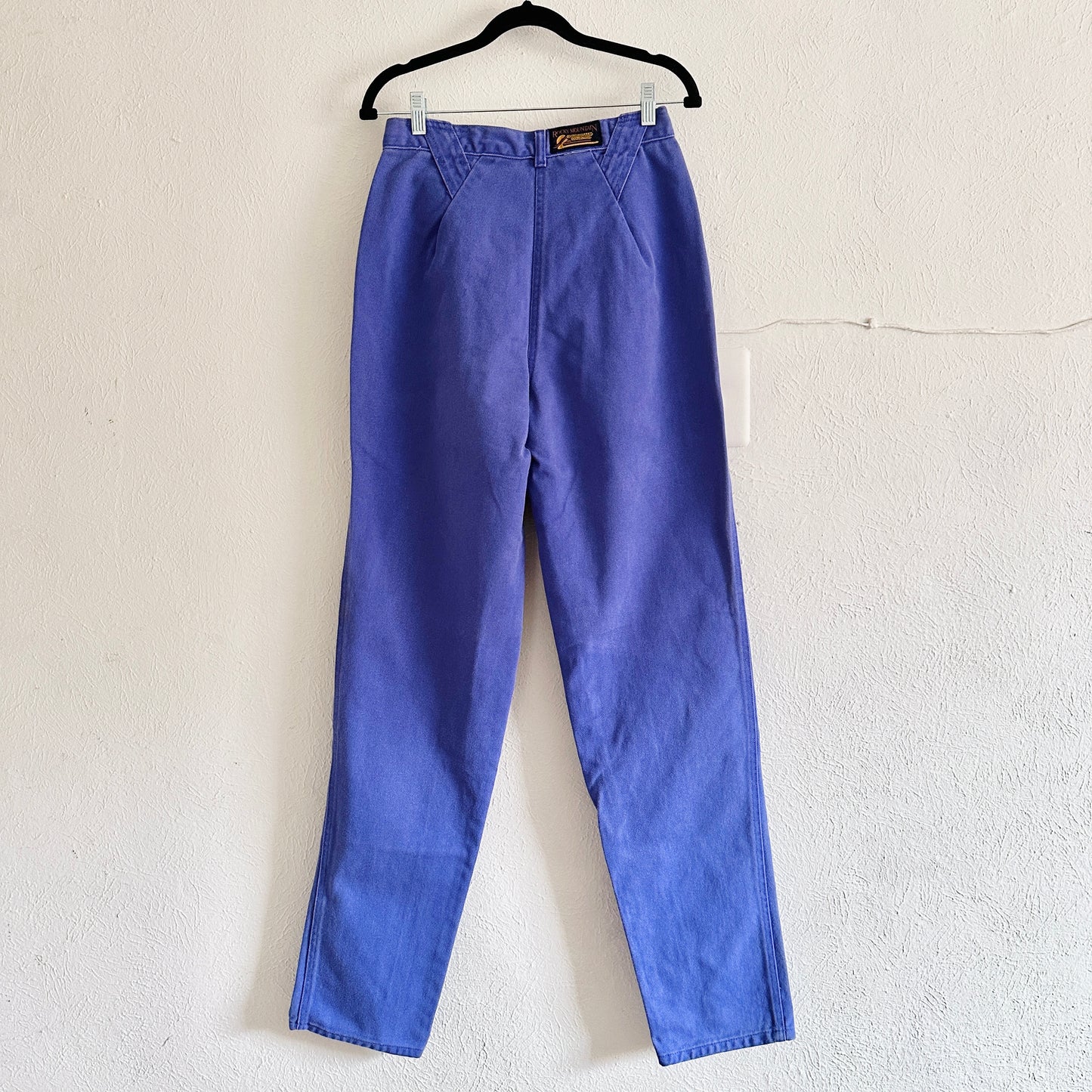 80'S VINTAGE ROCKIES BAREBACK JEANS // WAIST SIZE 28