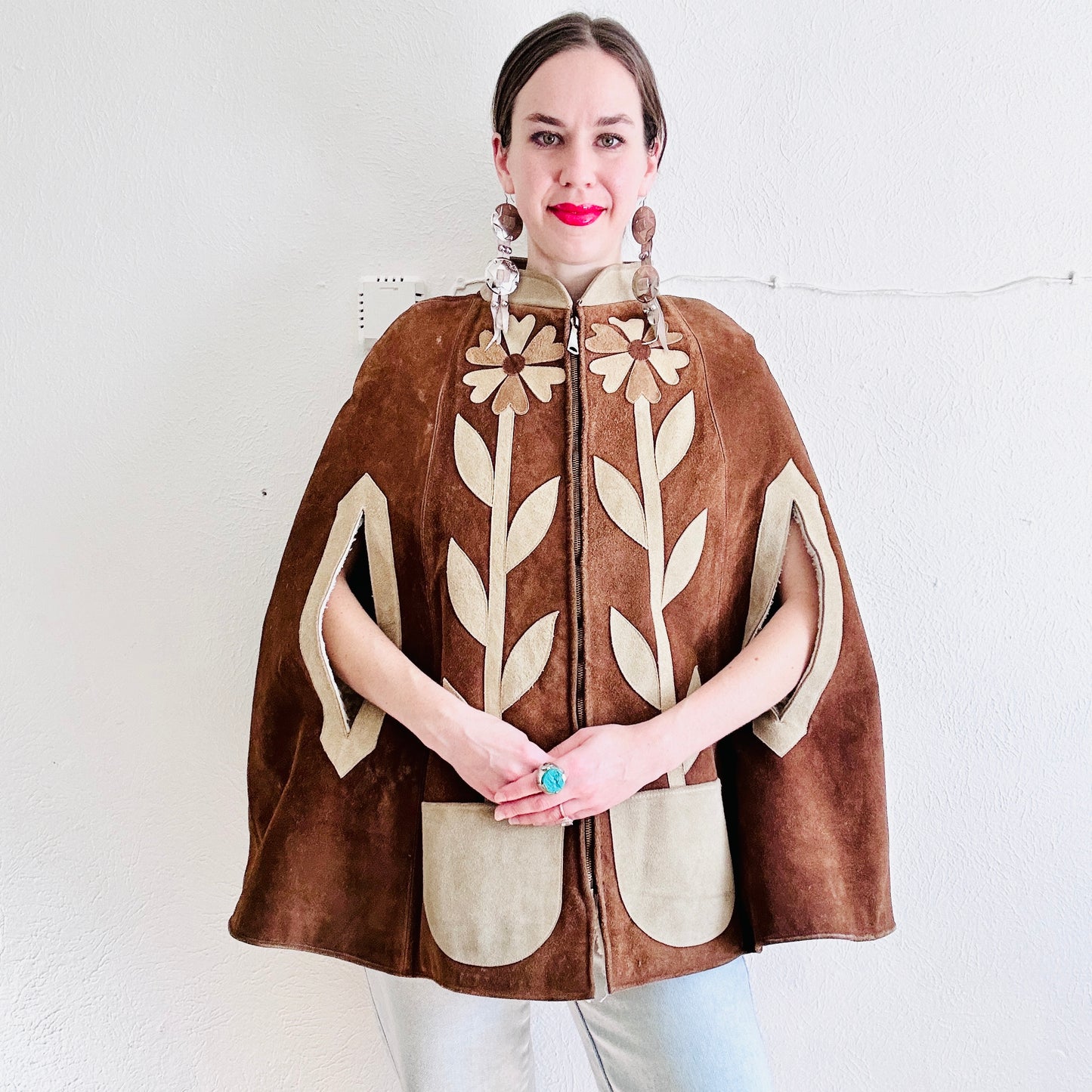 60'S VINTAGE SUEDE MEXICAN SHERPA CAPE // ONE SIZE
