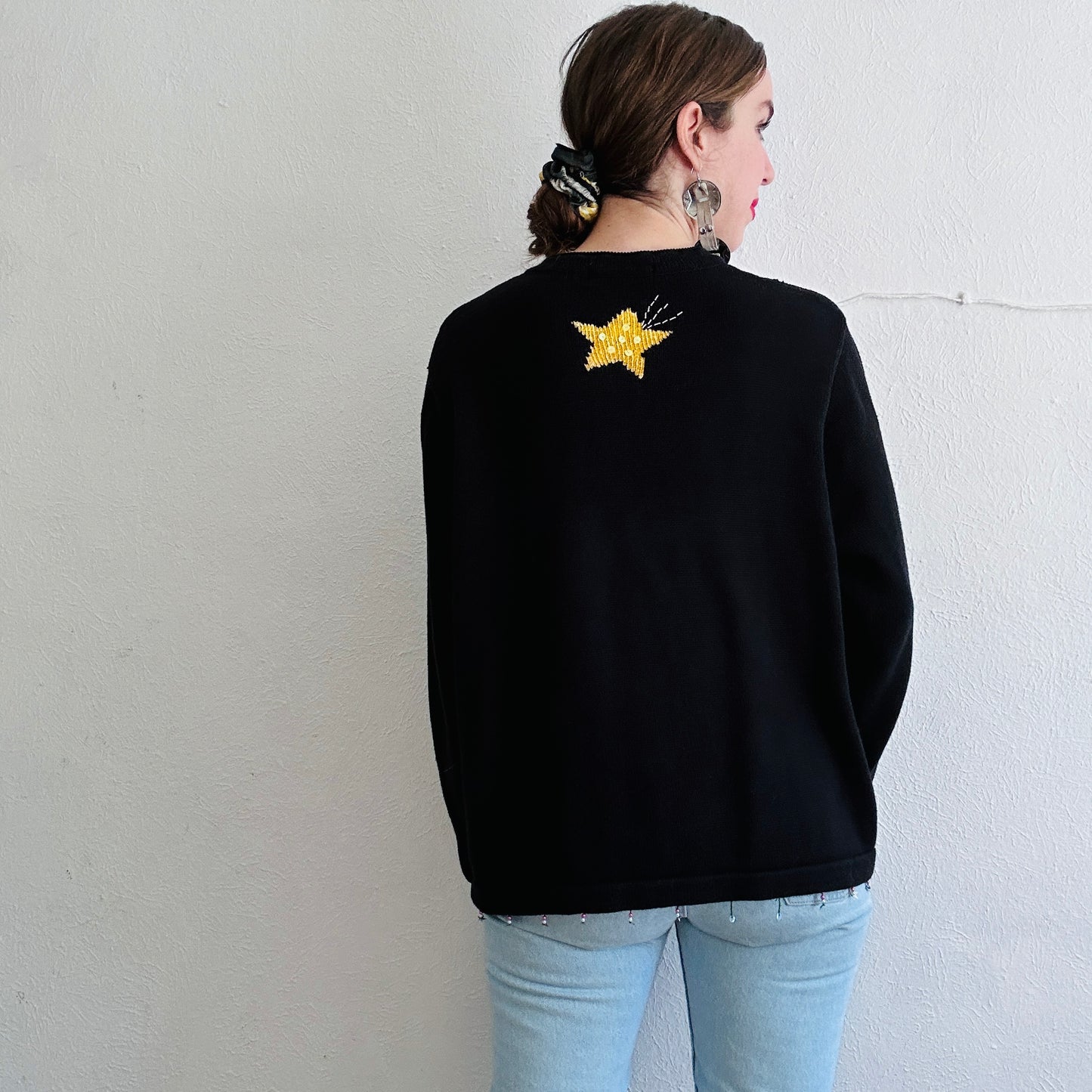 80'S VINTAGE STAR SWEATER // SIZE XLARGE
