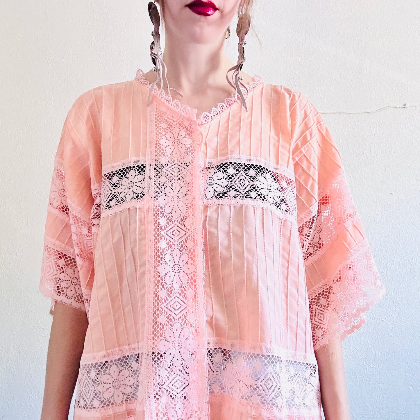 VINTAGE PINK LACE DUSTER JACKET // SIZE XL