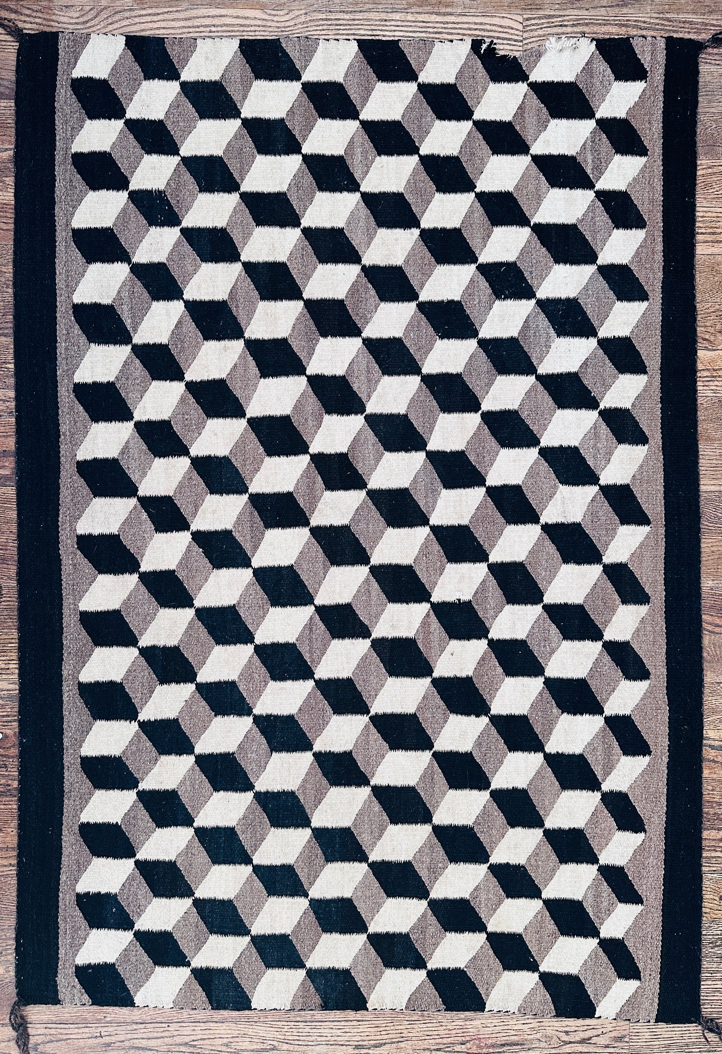 30S VINTAGE TUMBLING BLOCKS ILLUSION NAVAJO RUG
