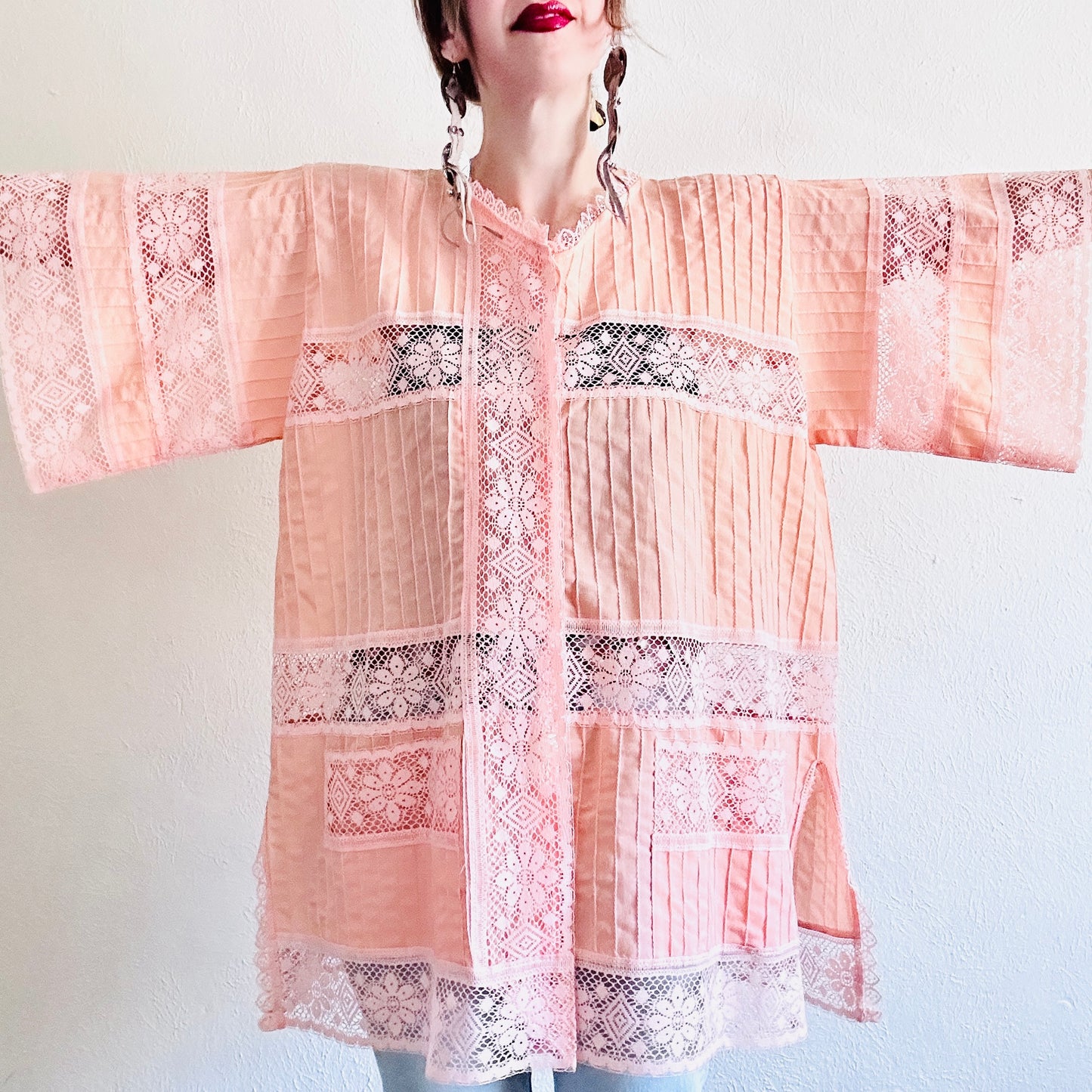 VINTAGE PINK LACE DUSTER JACKET // SIZE XL