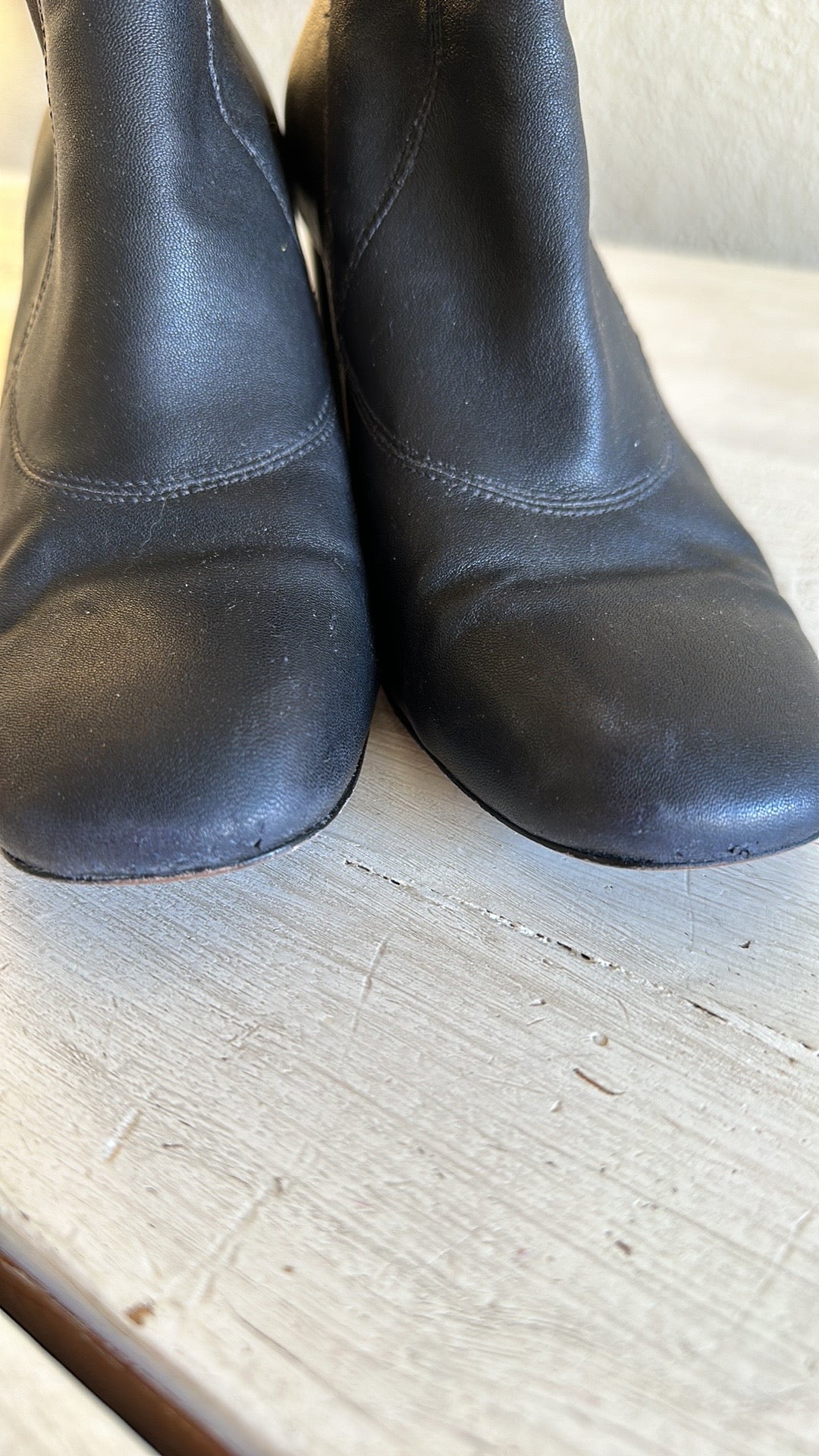 DONALD PLINER GISELE BOOTS // SIZE 7.5