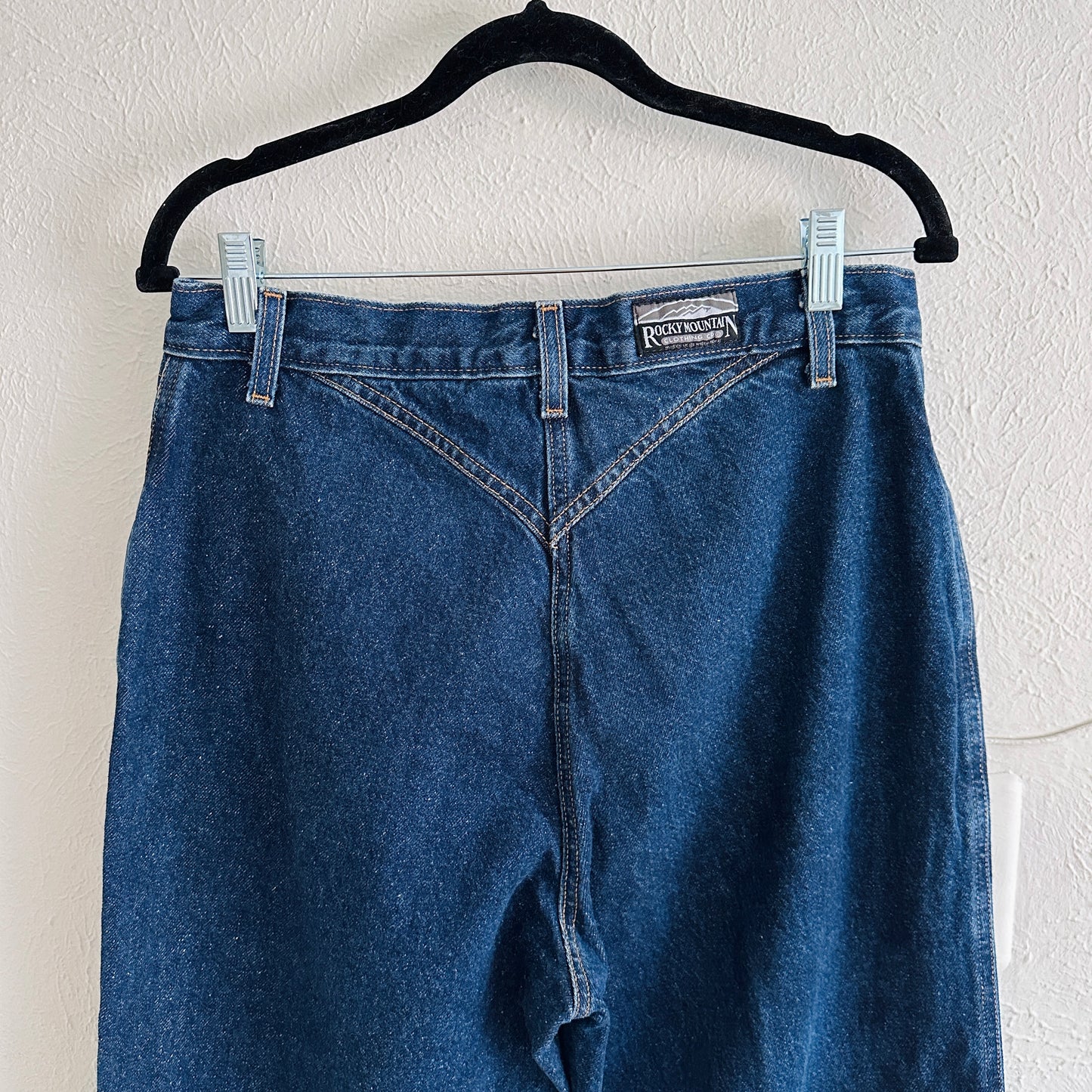90'S VINTAGE ROCKIES BAREBACK JEANS // WAIST SIZE 29, 30, & 31