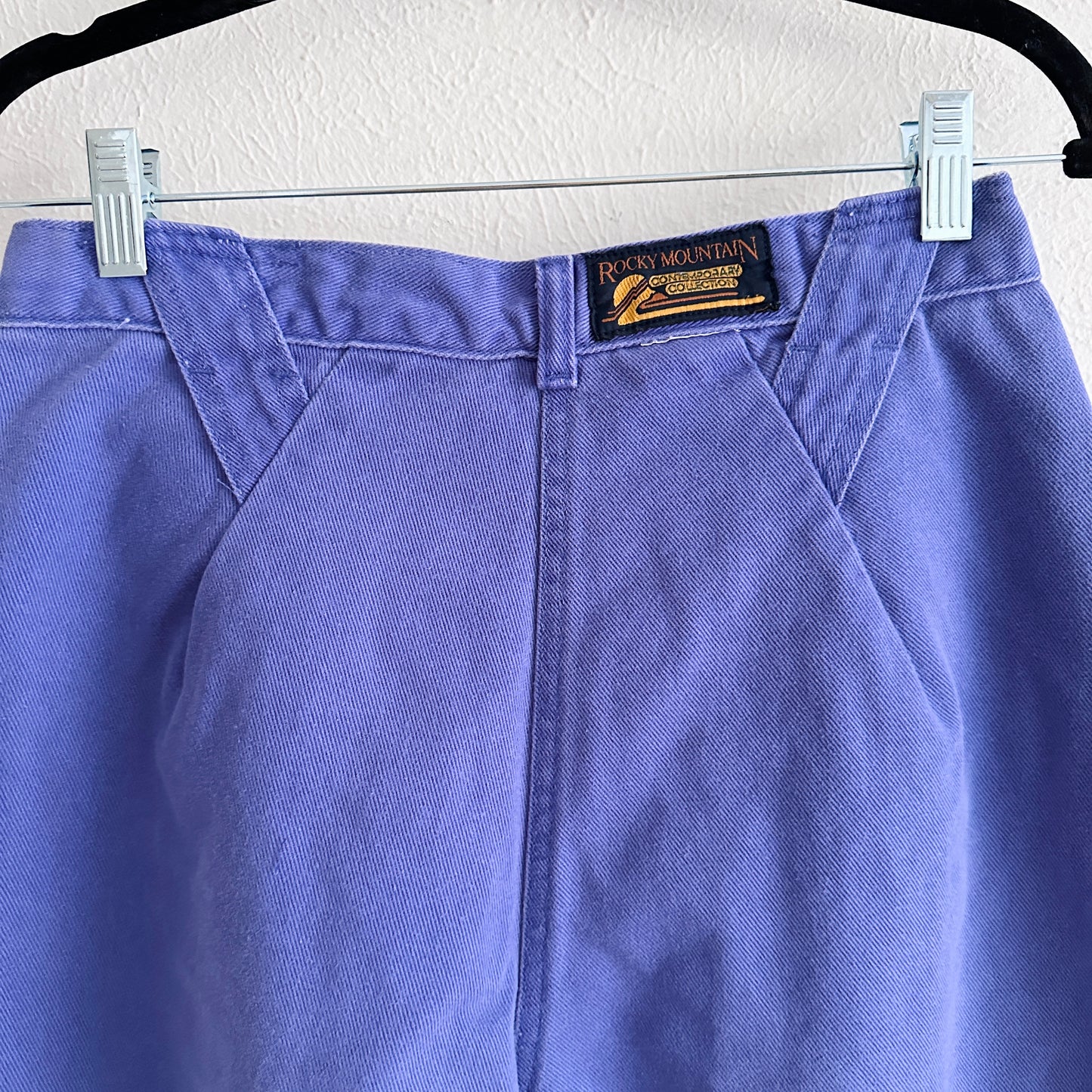 80'S VINTAGE ROCKIES BAREBACK JEANS // WAIST SIZE 28