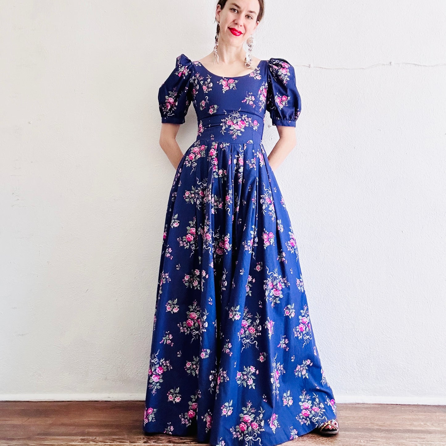 80'S VINTAGE LAURA ASHLEY DRESS // SIZE XSMALL
