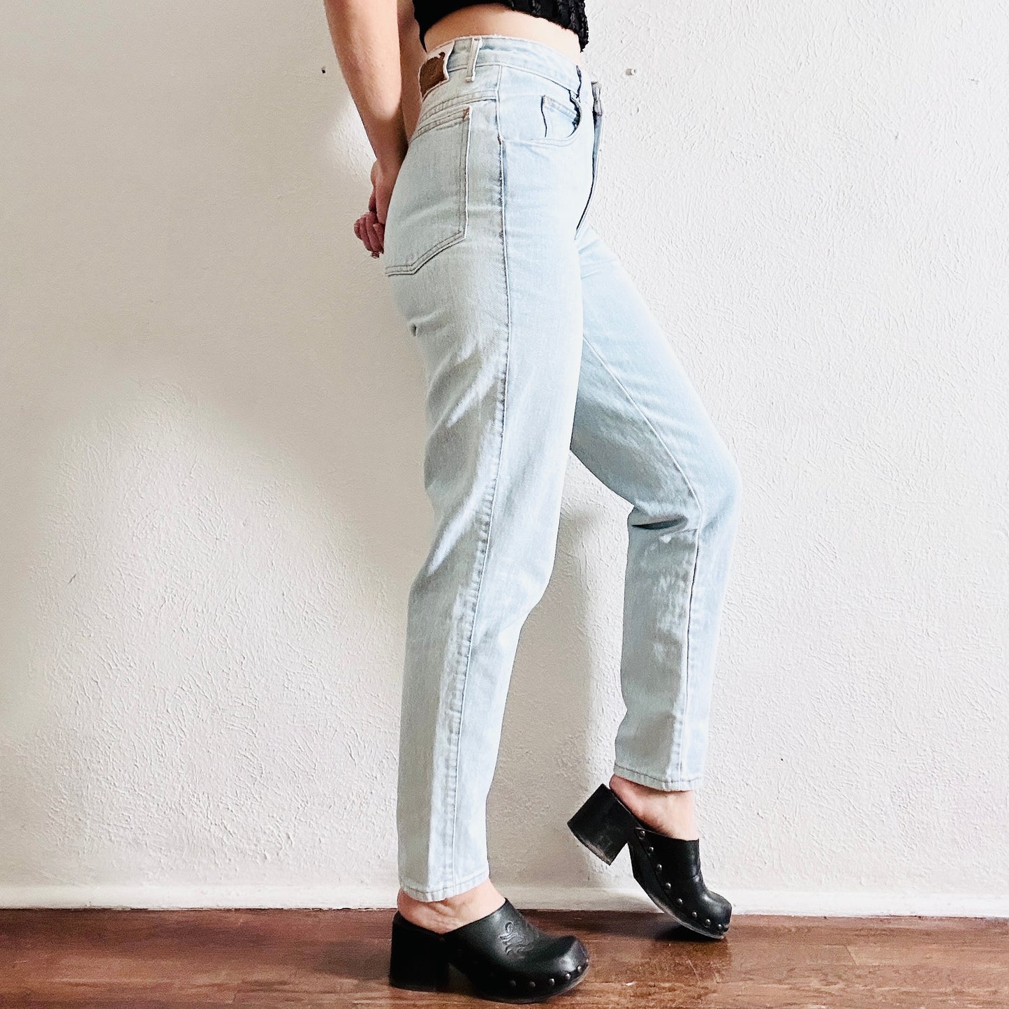 80'S VINTAGE GIRBAUD WHITE TAG JEANS // WAIST SIZE 26