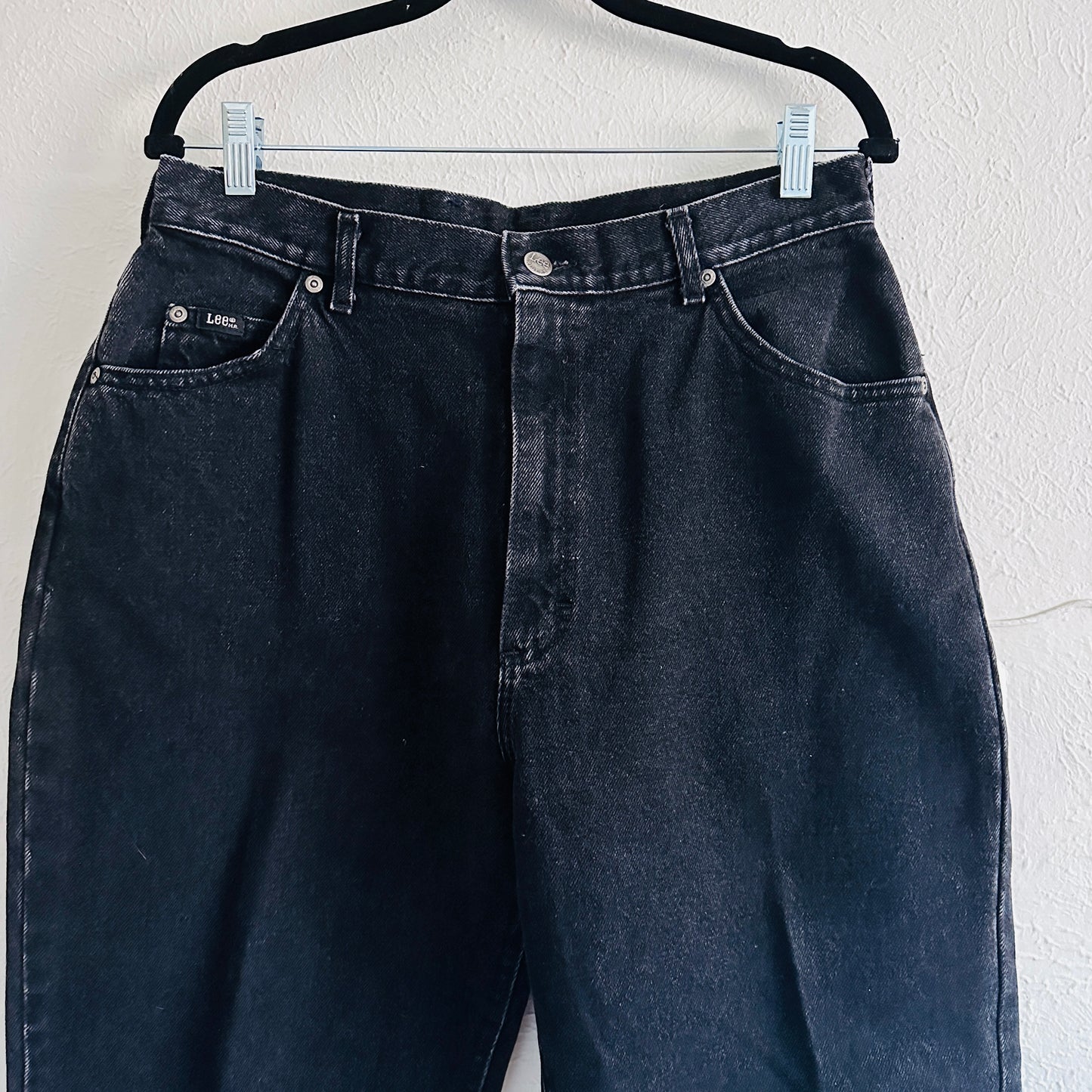 90'S VINTAGE LEE BLACK MOM JEANS // WAIST SIZE 31