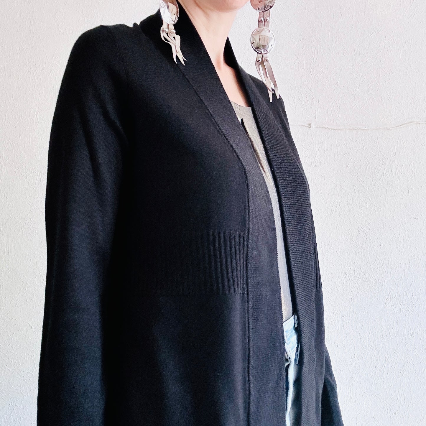 TALBOTS BLACK MERINO WOOL SWEATER // SIZE SMALL