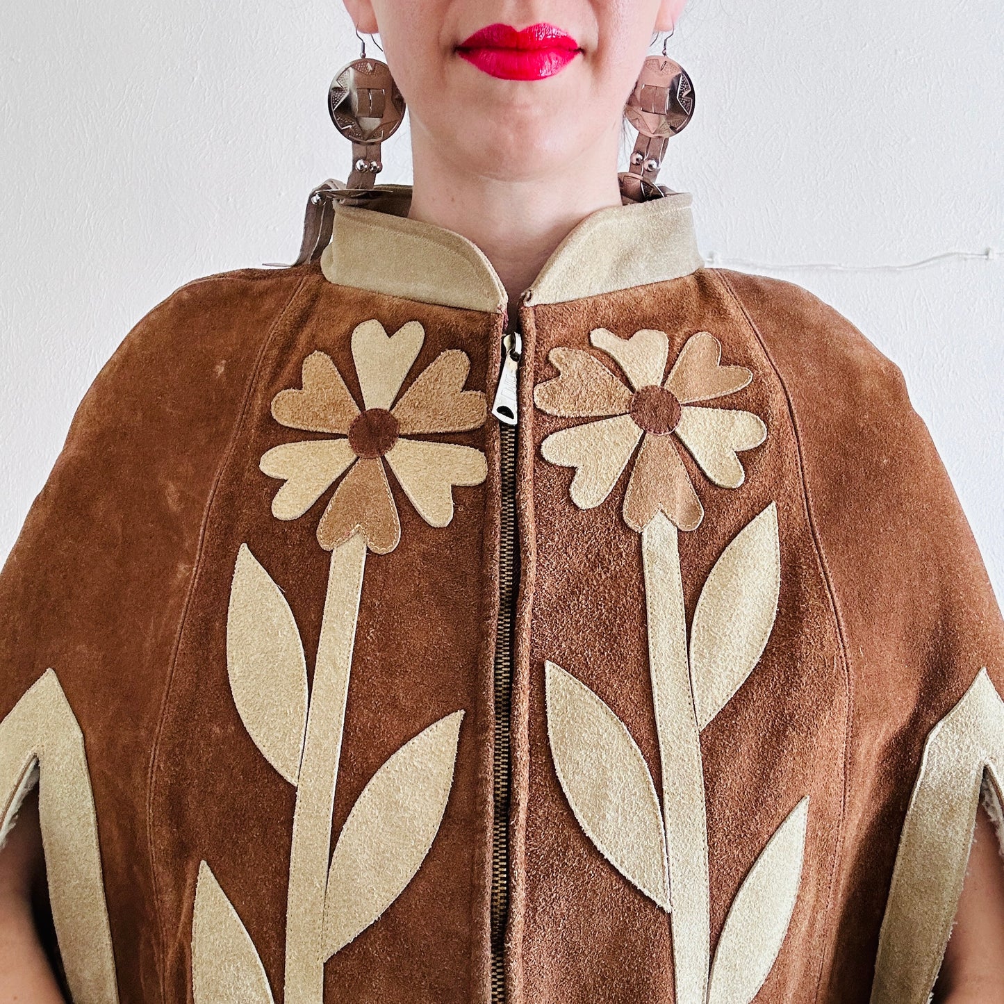 60'S VINTAGE SUEDE MEXICAN SHERPA CAPE // ONE SIZE
