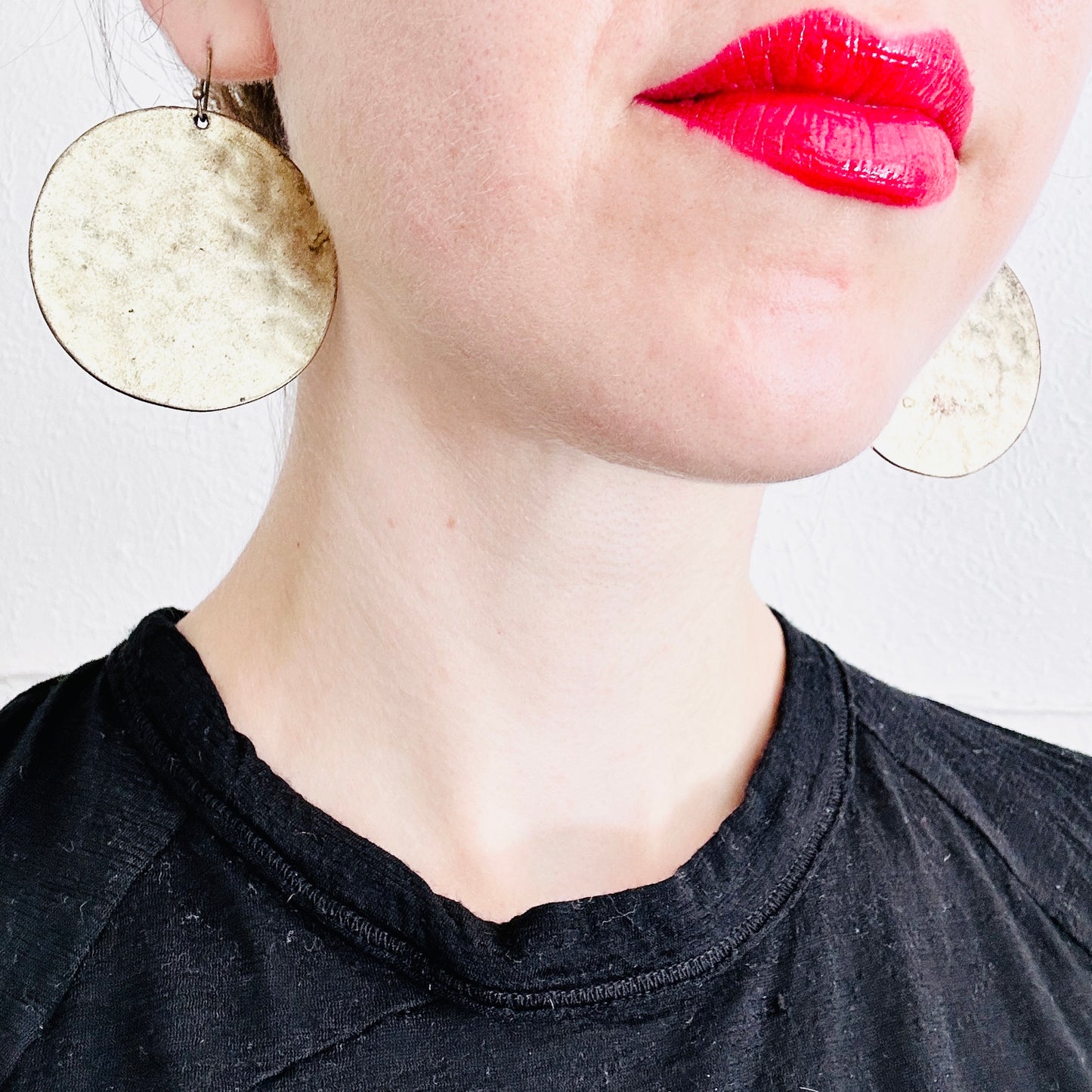 VINTAGE BRASS CIRCLE EARRINGS // ONE SIZE