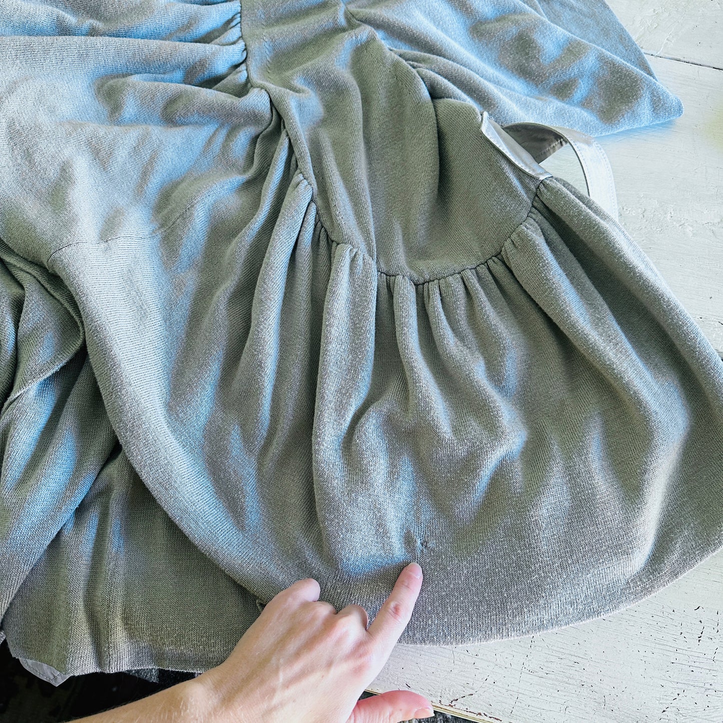 SACAI RUFFLE SWEATER // SIZE SMALL