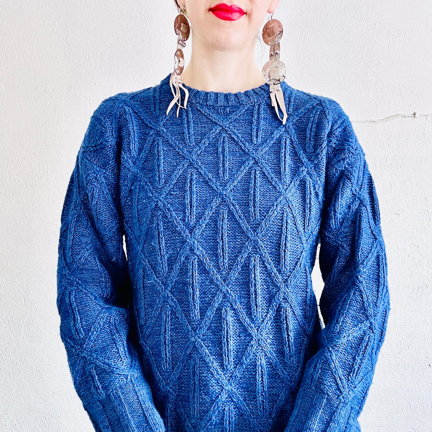 80'S VINTAGE BLUE SILK WOOL SWEATER // SIZE MEDIUM