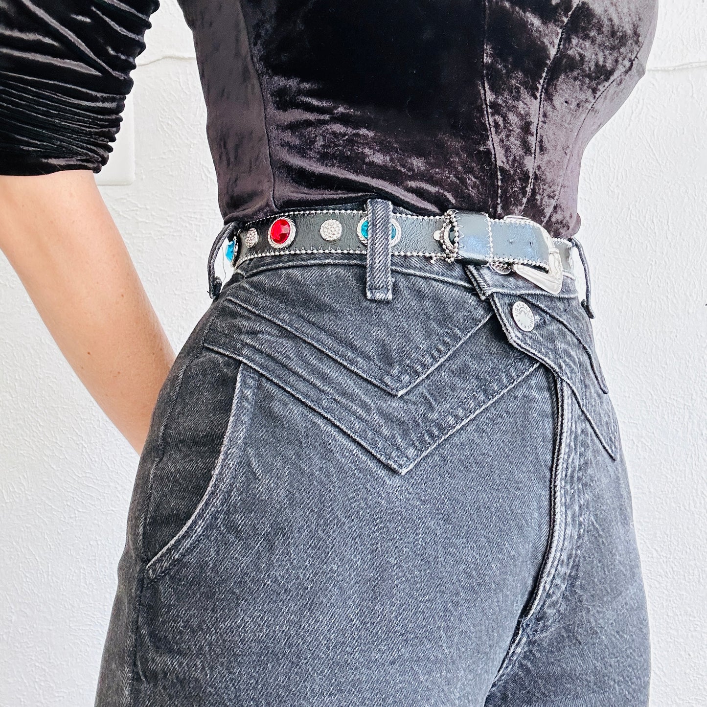 50'S VINTAGE WESTERN BEJEWELED BELT // SIZE XSMALL