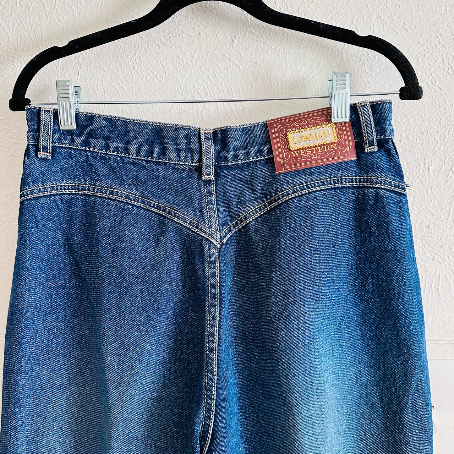 90'S VINTAGE LAWMAN SLIM WESTERN JEANS // WAIST SIZE 30