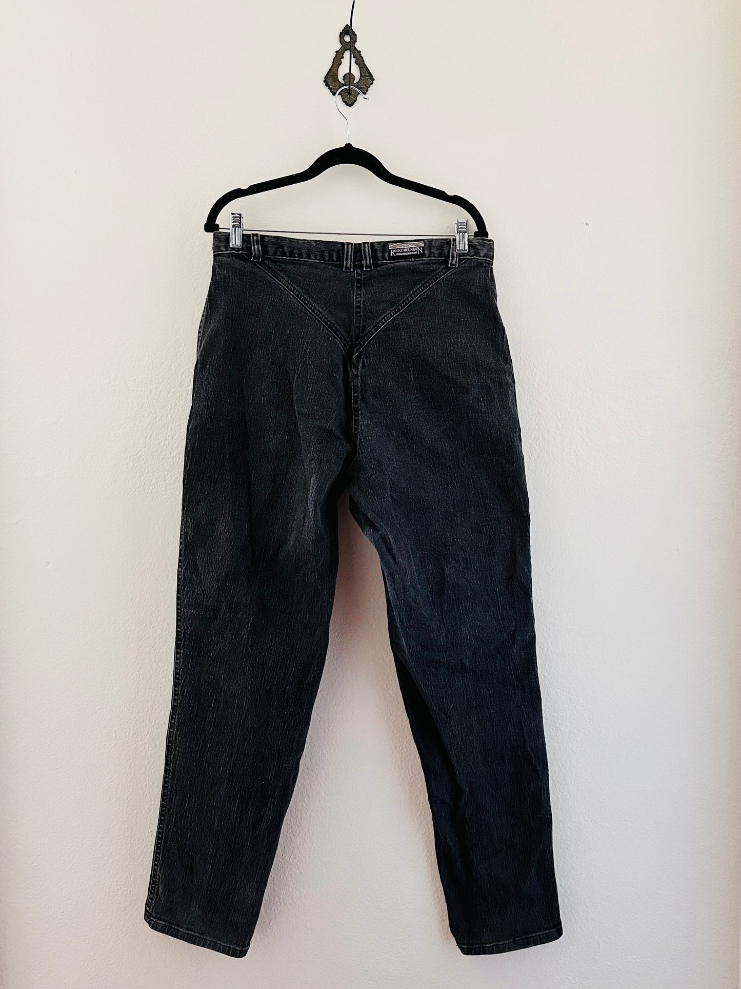 90'S VINTAGE ROCKIES STRETCH JEANS // WAIST SIZE 32