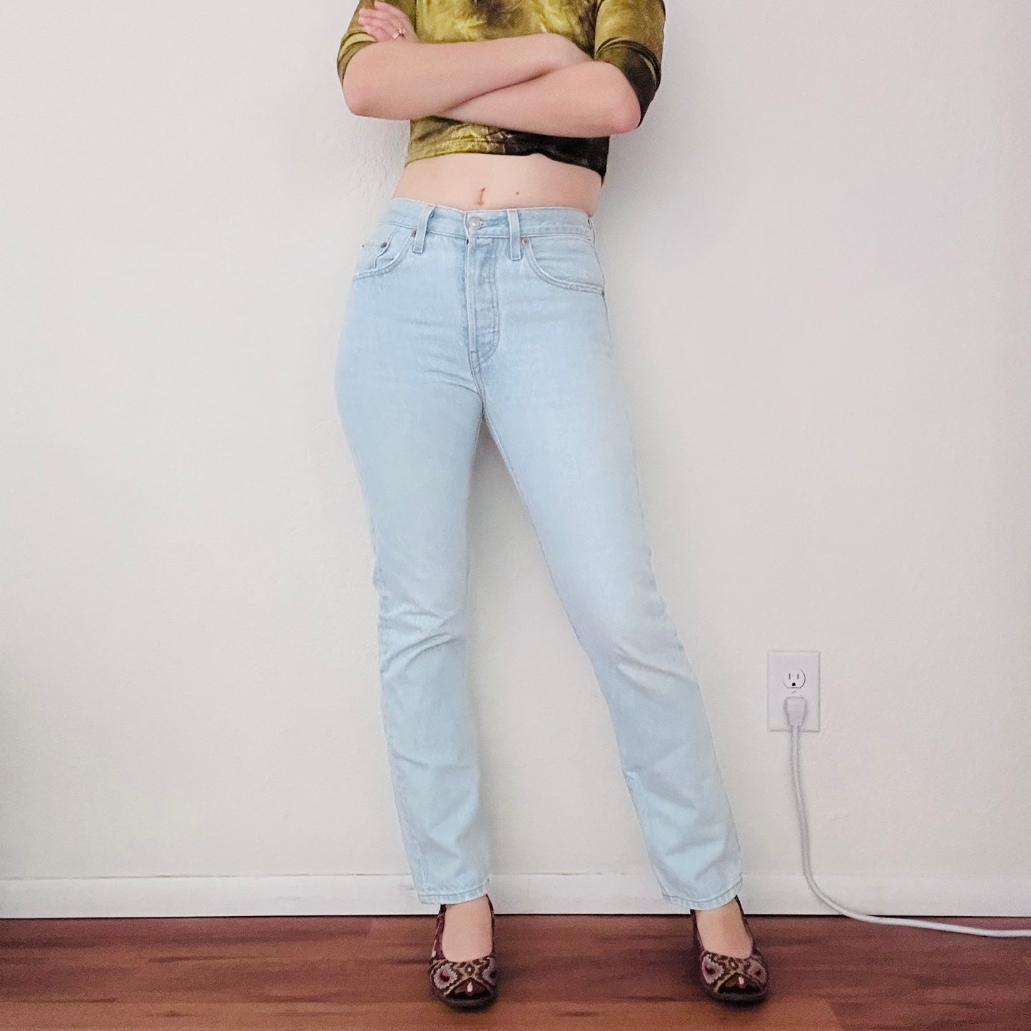 LEVI’S 501 SLIM JEANS // WAIST SIZE 26