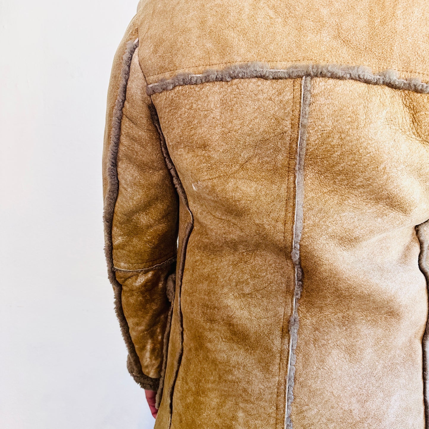 70’S VINTAGE SHEEPSKIN SHEARLING JACKET // SIZE SMALL