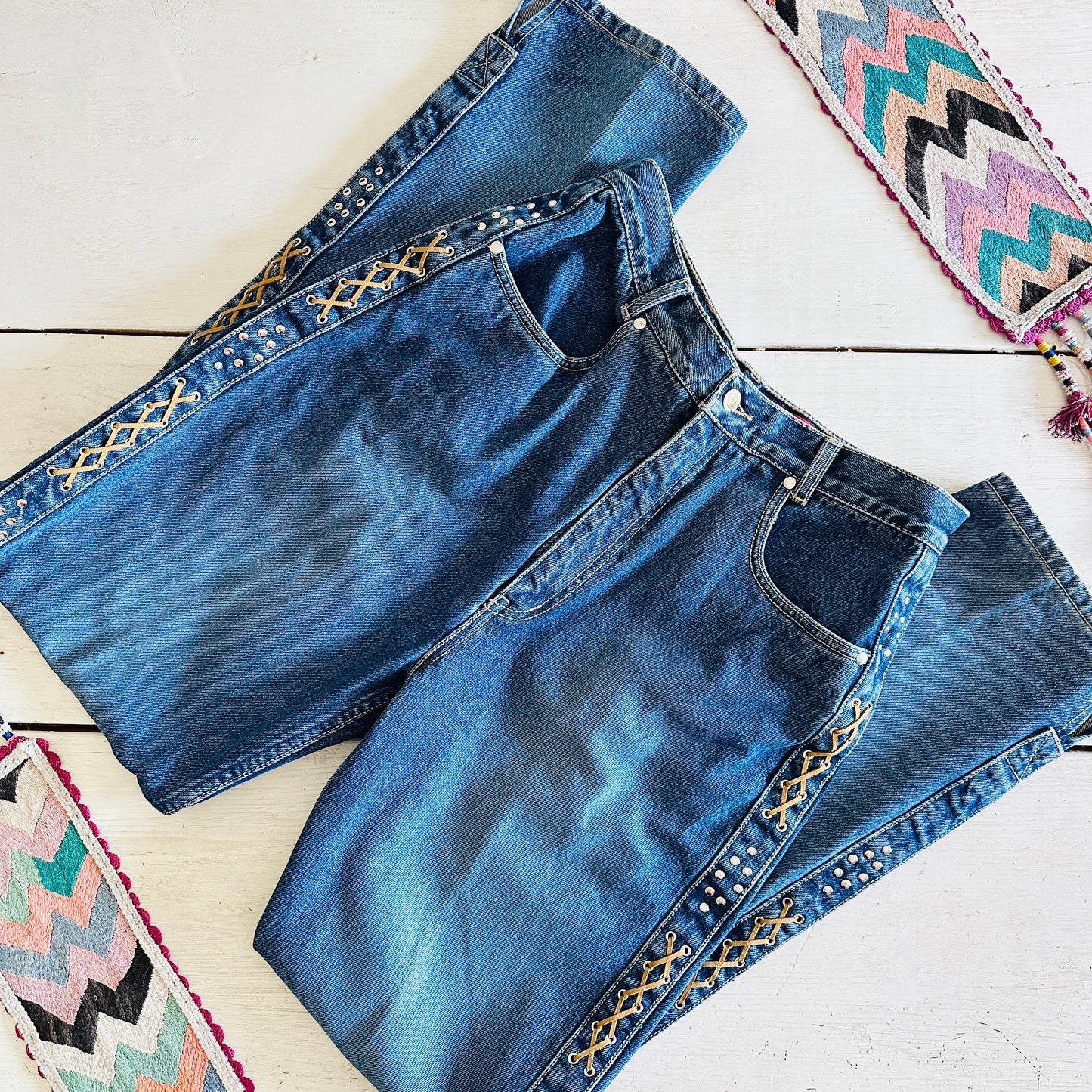 90'S VINTAGE LAWMAN SLIM WESTERN JEANS // WAIST SIZE 30
