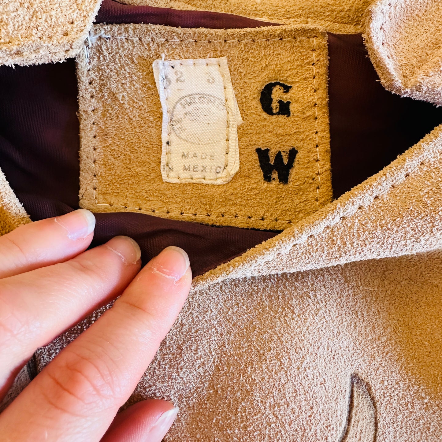 60'S VINTAGE SUEDE MEXICAN CAPE // ONE SIZE