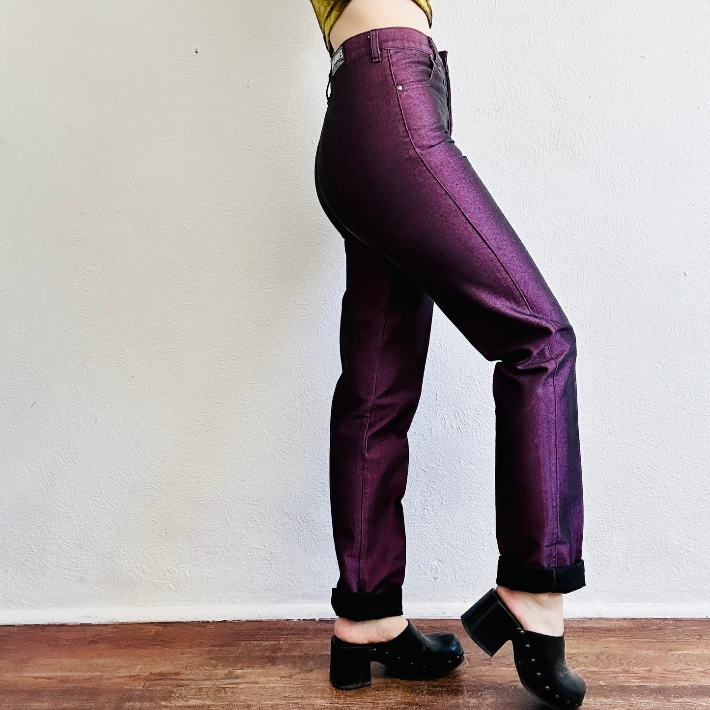 90'S VINTAGE ROUGHRIDER METALLIC JEANS // WAIST SIZE 26