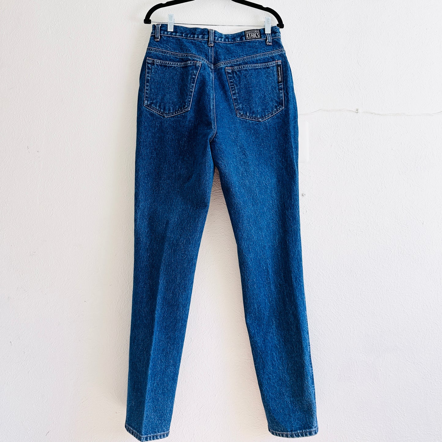 90'S VINTAGE WESTERN ETHICS STUDDED JEANS // WAIST SIZE 32