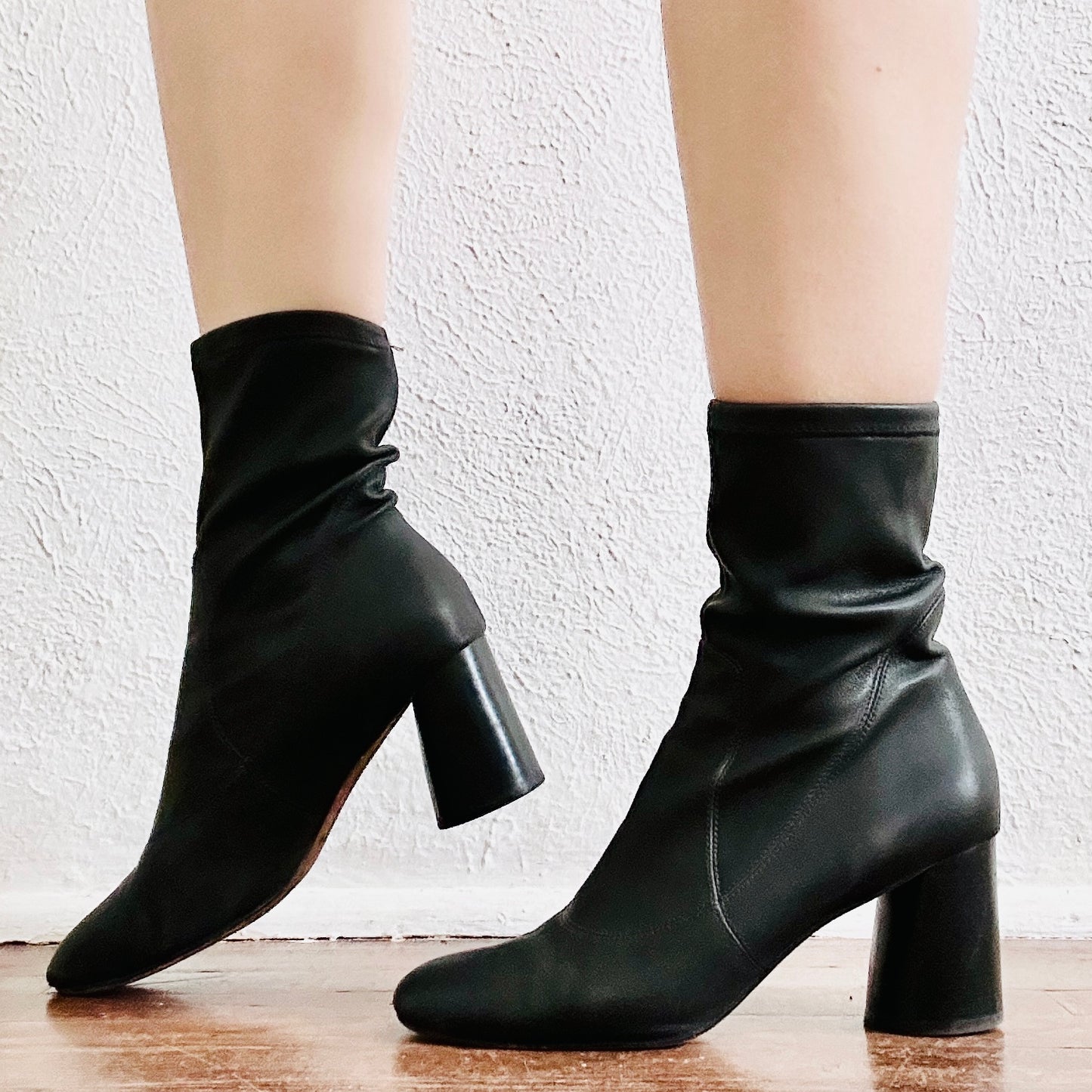 DONALD PLINER GISELE BOOTS // SIZE 7.5