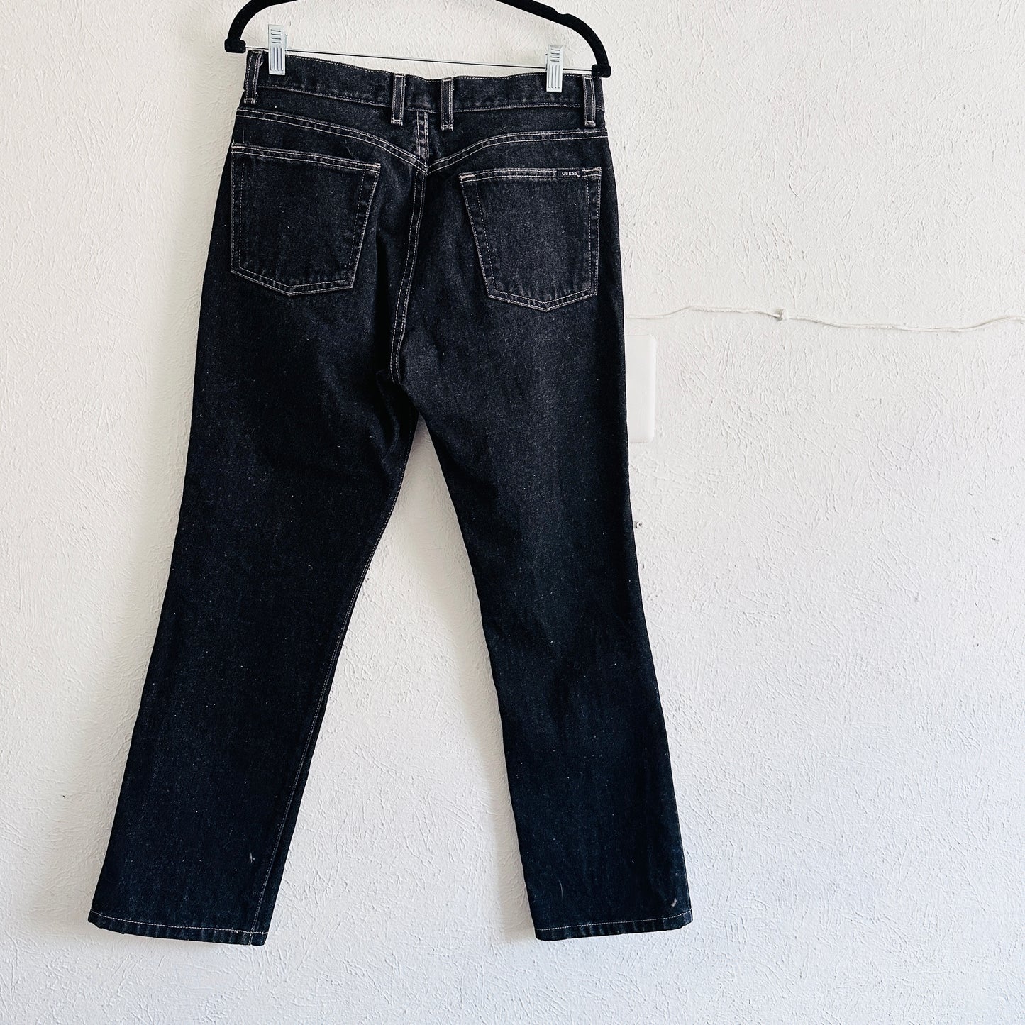 Y2K VINTAGE GUESS MID RISE JEANS // WAIST SIZE 30