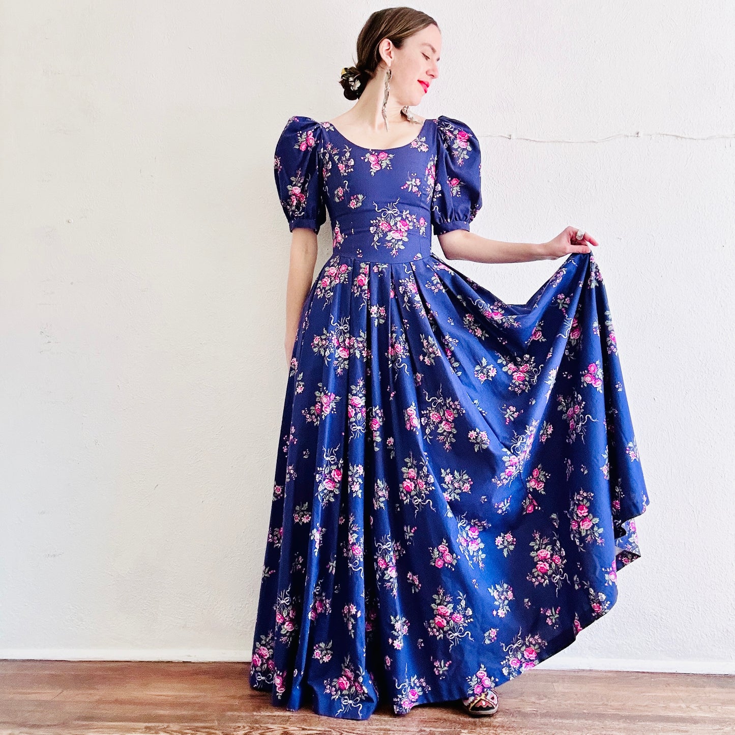 80'S VINTAGE LAURA ASHLEY DRESS // SIZE XSMALL