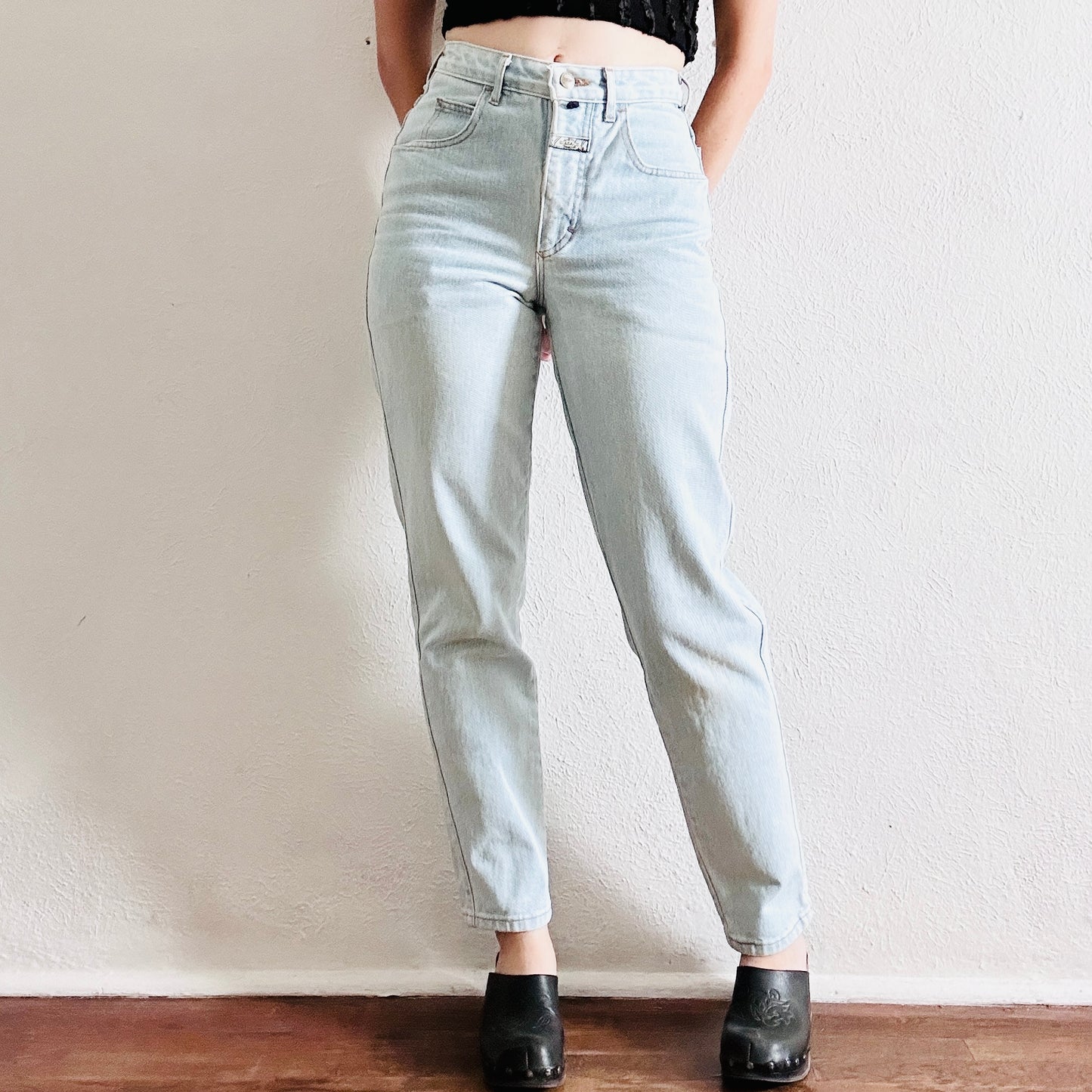 80'S VINTAGE GIRBAUD WHITE TAG JEANS // WAIST SIZE 26