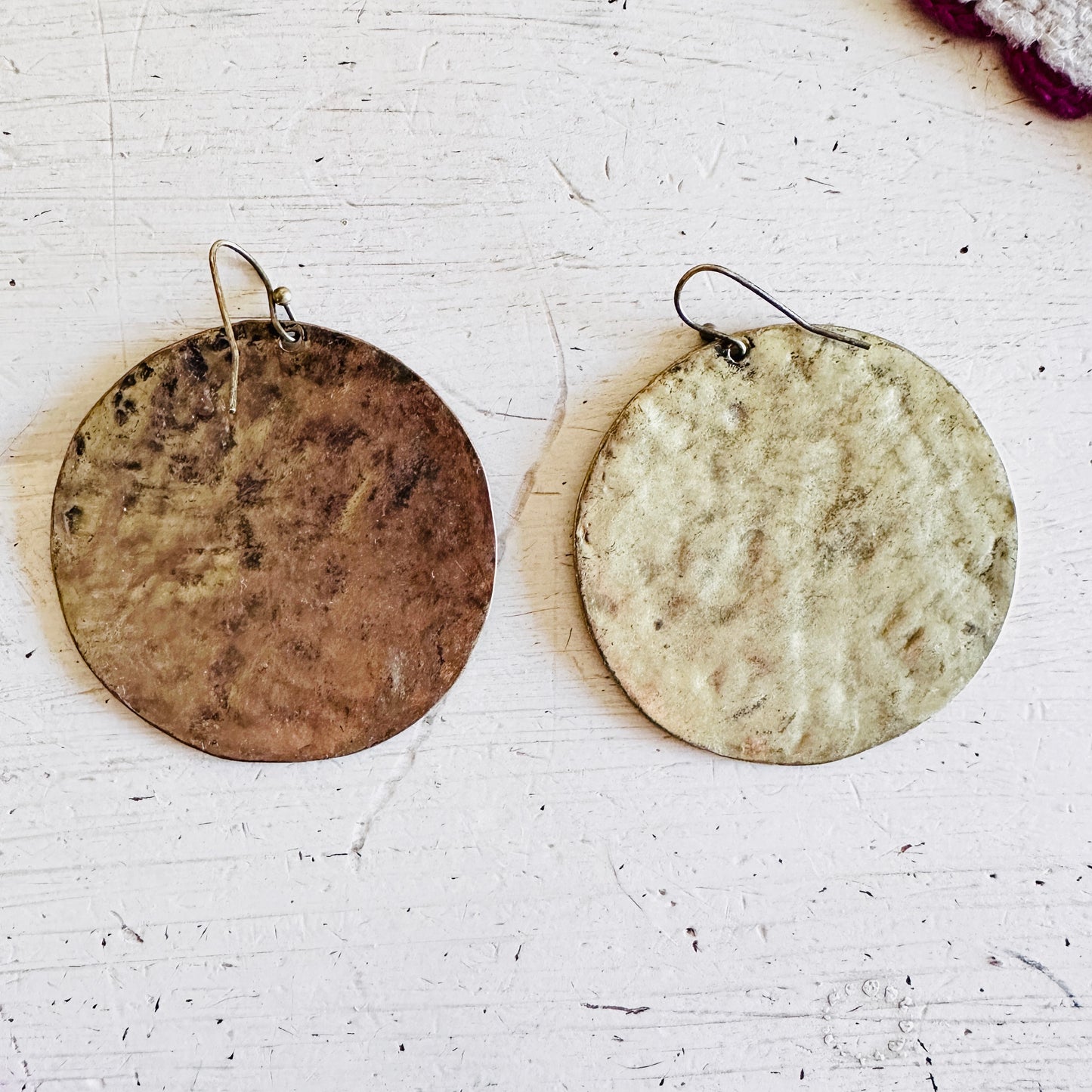 VINTAGE BRASS CIRCLE EARRINGS // ONE SIZE