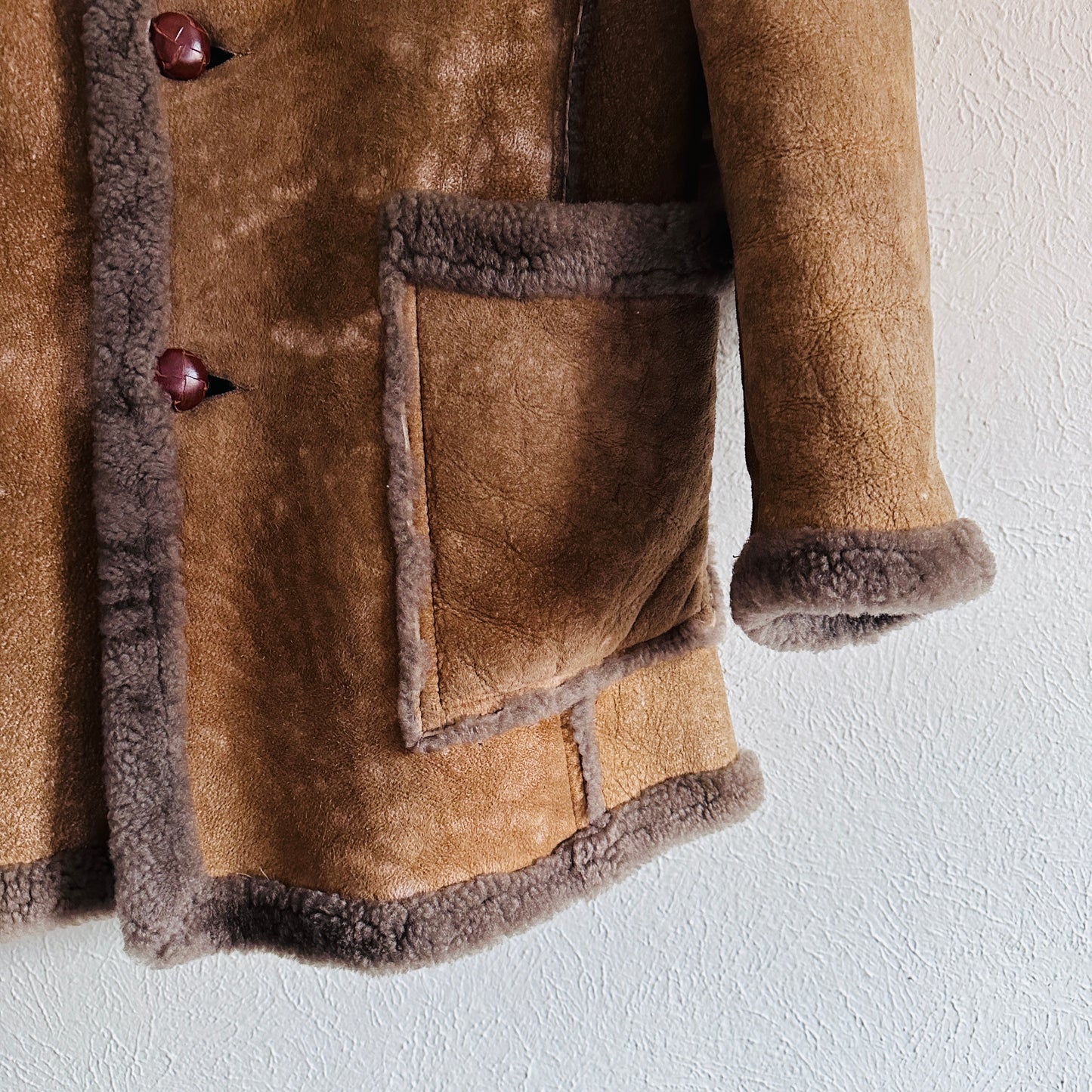 70’S VINTAGE SHEEPSKIN SHEARLING JACKET // SIZE SMALL