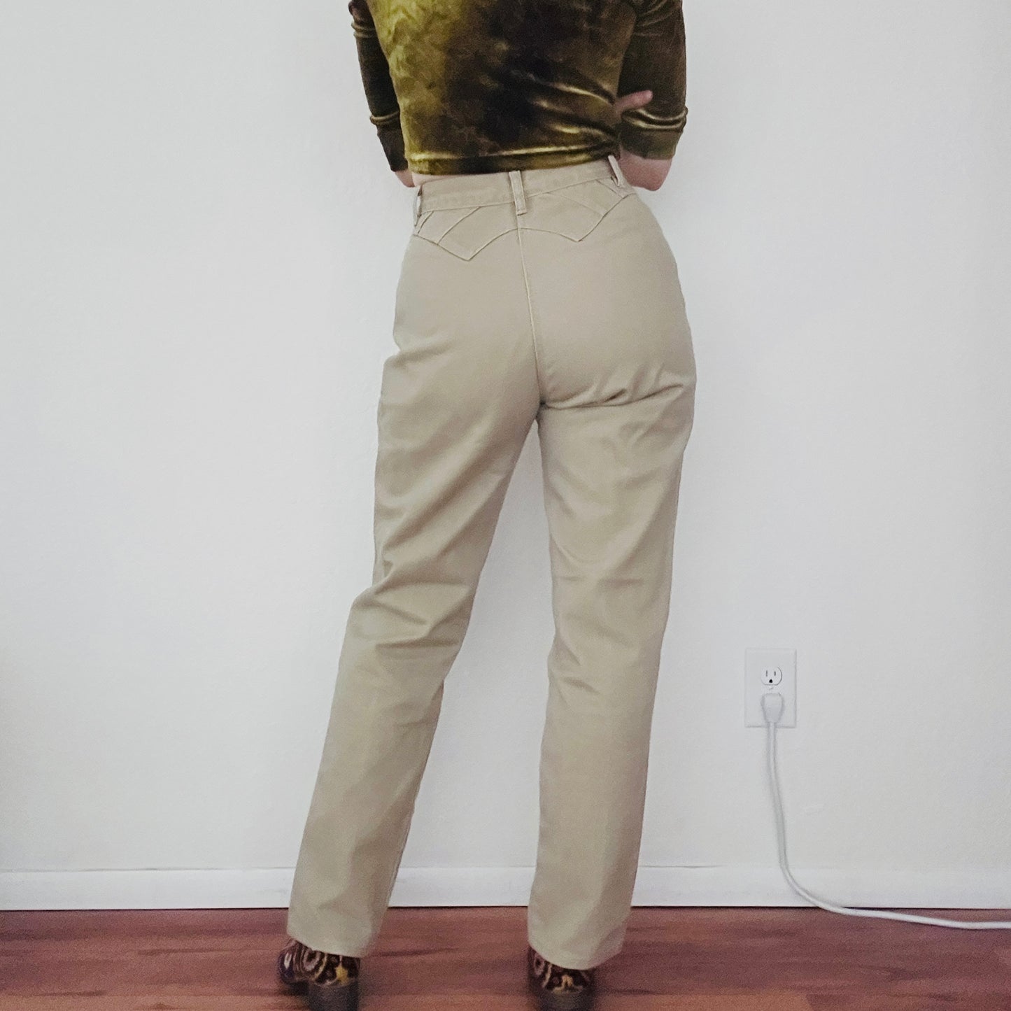 80'S VINTAGE ROPER BAREBACK JEANS // WAIST SIZE 27