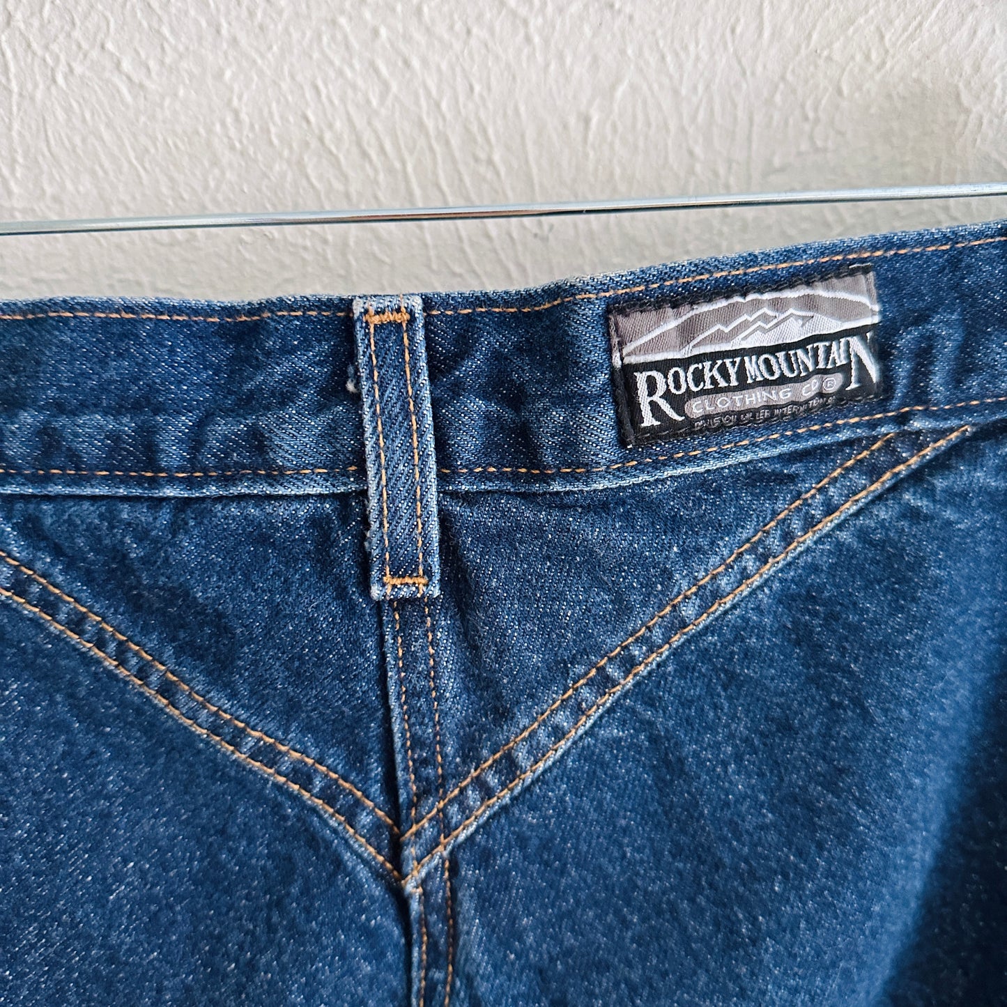 90'S VINTAGE ROCKIES BAREBACK JEANS // WAIST SIZE 29, 30, & 31