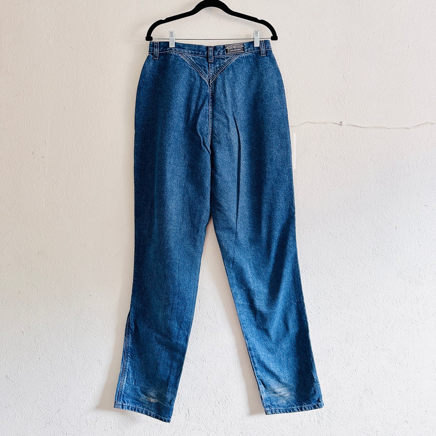 80'S VINTAGE ROCKIES BAREBACK JEANS // WAIST SIZE 31