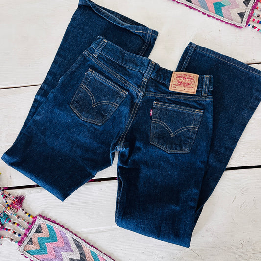 90'S VINTAGE LEVI’S 514 HIPHUGGER FLARED JEANS // SIZE 5
