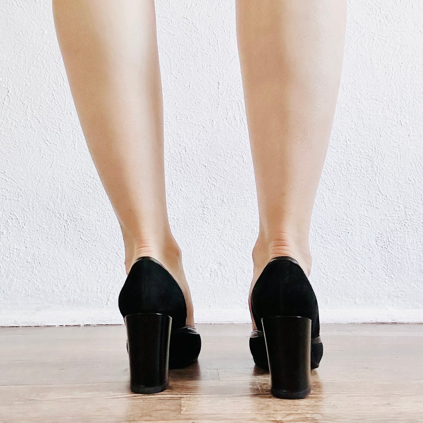 90S VINTAGE JOAN AND DAVID HEELS // SIZE 7