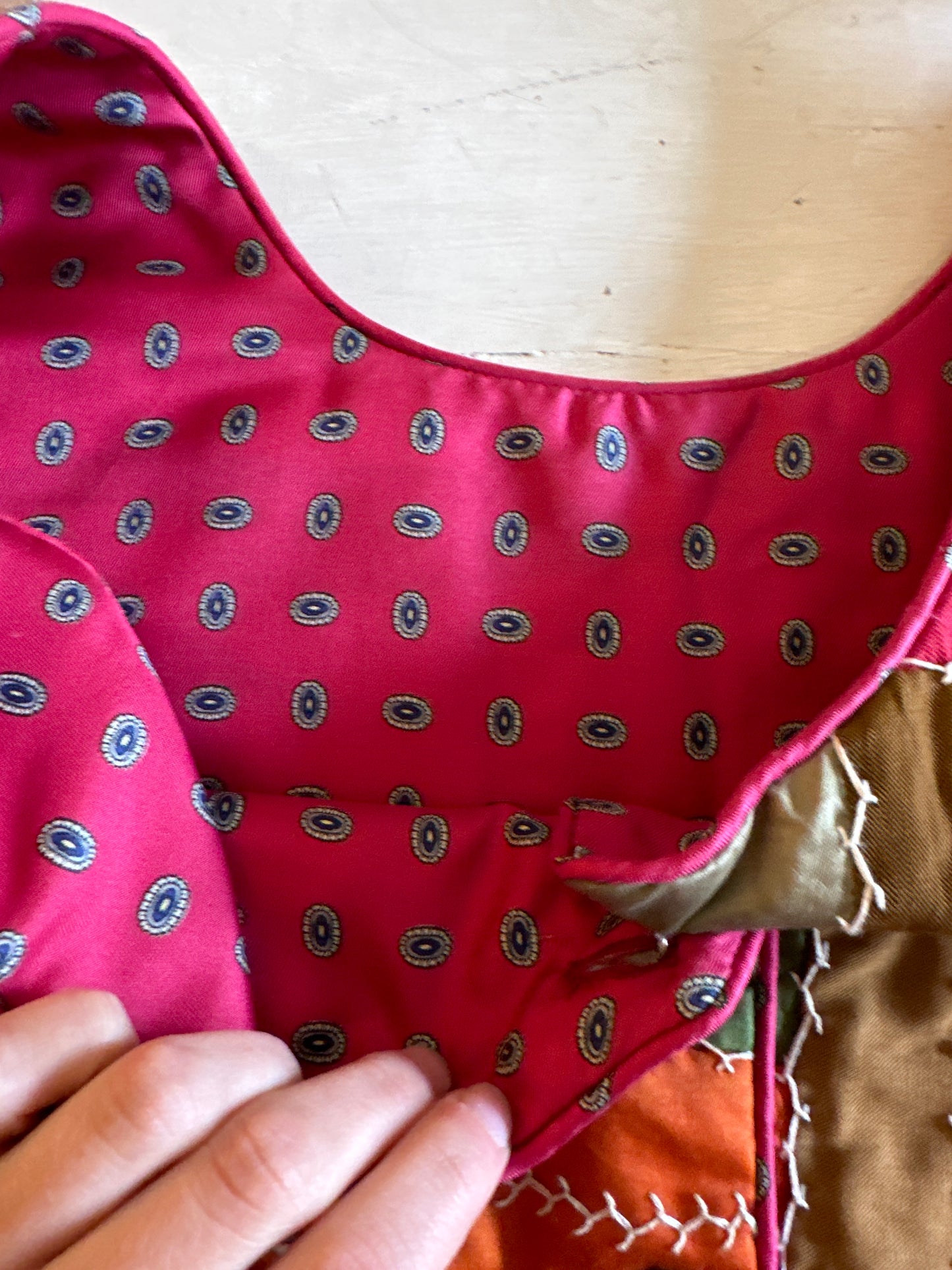 ANTIQUE SILK CRAZY QUILT VEST // SIZE LARGE