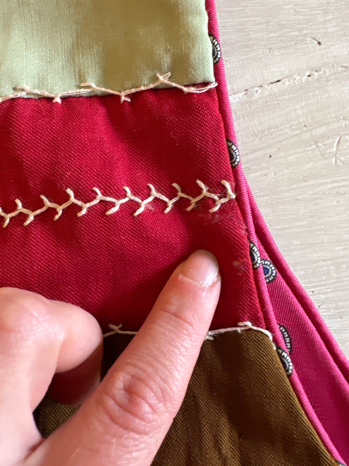 ANTIQUE SILK CRAZY QUILT VEST // SIZE LARGE