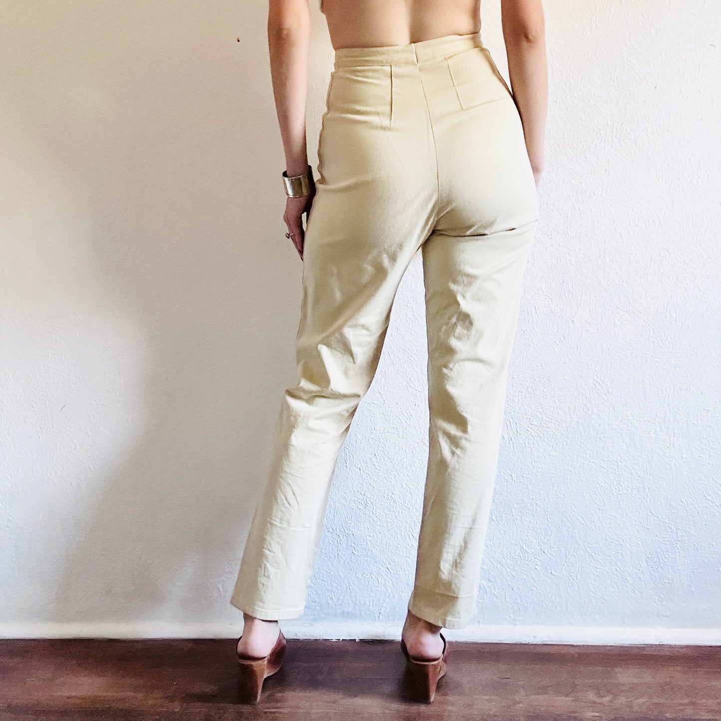 90’S VINTAGE TAN COTTON PANTS // WAIST SIZE 25