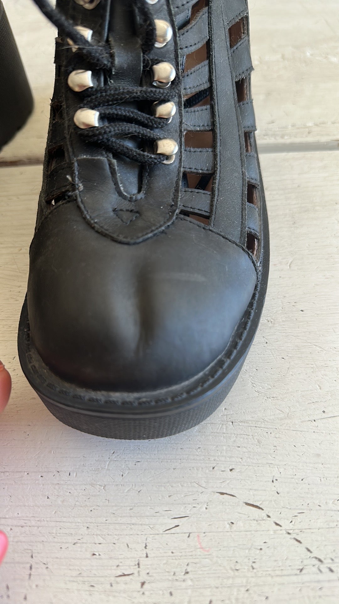JEFFREY CAMPBELL LEATHER CUT PUT COMBAT BOOTS // SIZE 7.5