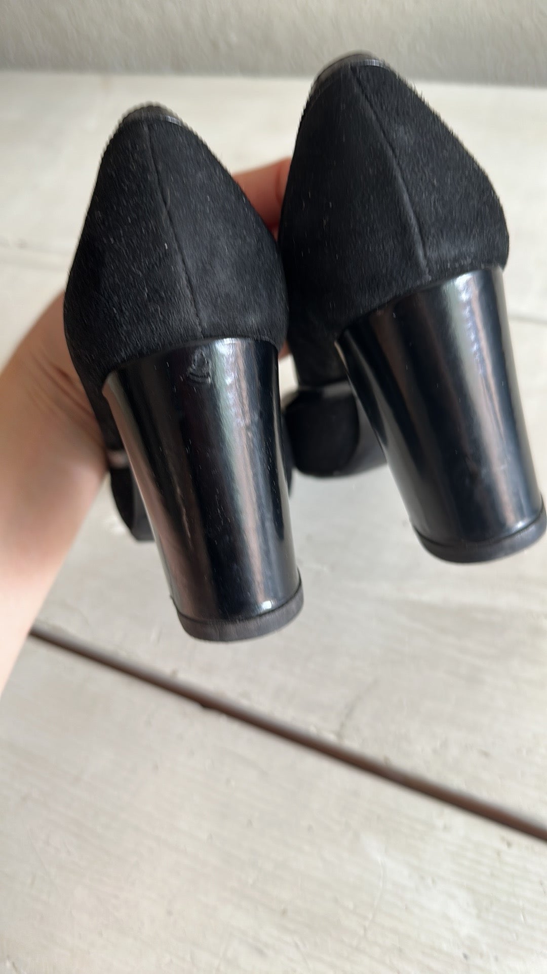 90S VINTAGE JOAN AND DAVID HEELS // SIZE 7