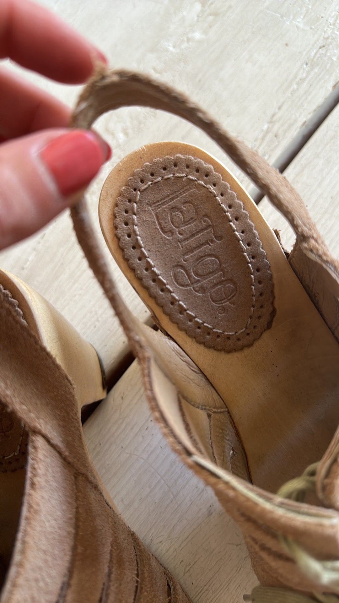 ANTHROPOLOGIE LEATHER CUTOUT HEELS // SIZE 8
