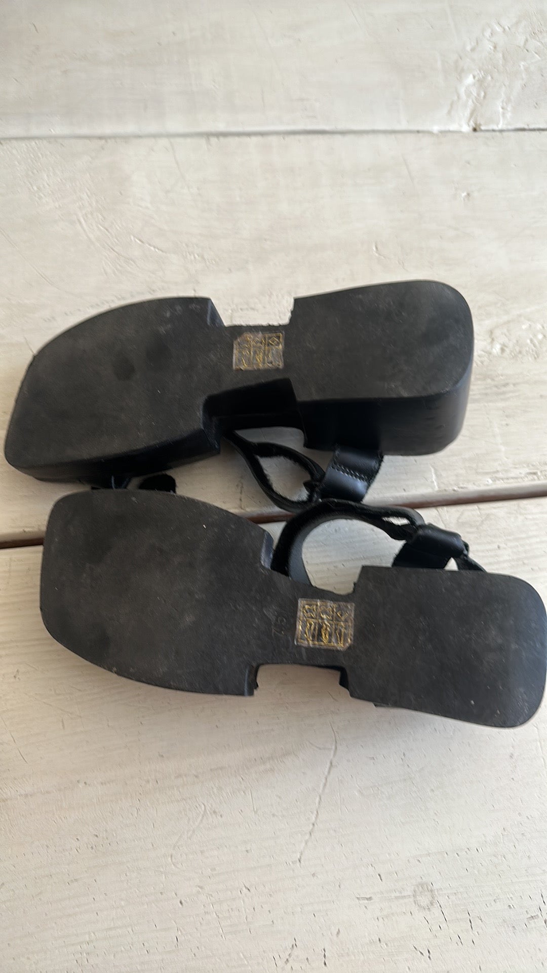 JEFFREY CAMPBELL LEATHER FLATFORM SANDALS // SIZE 7.5