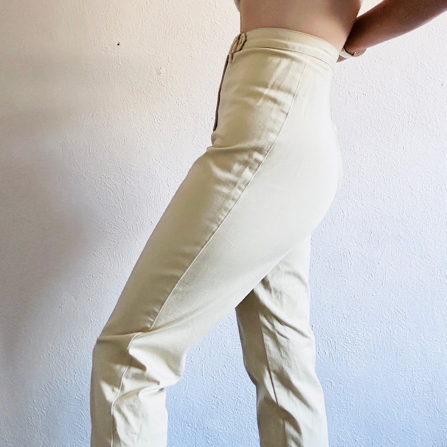 90’S VINTAGE TAN COTTON PANTS // WAIST SIZE 25