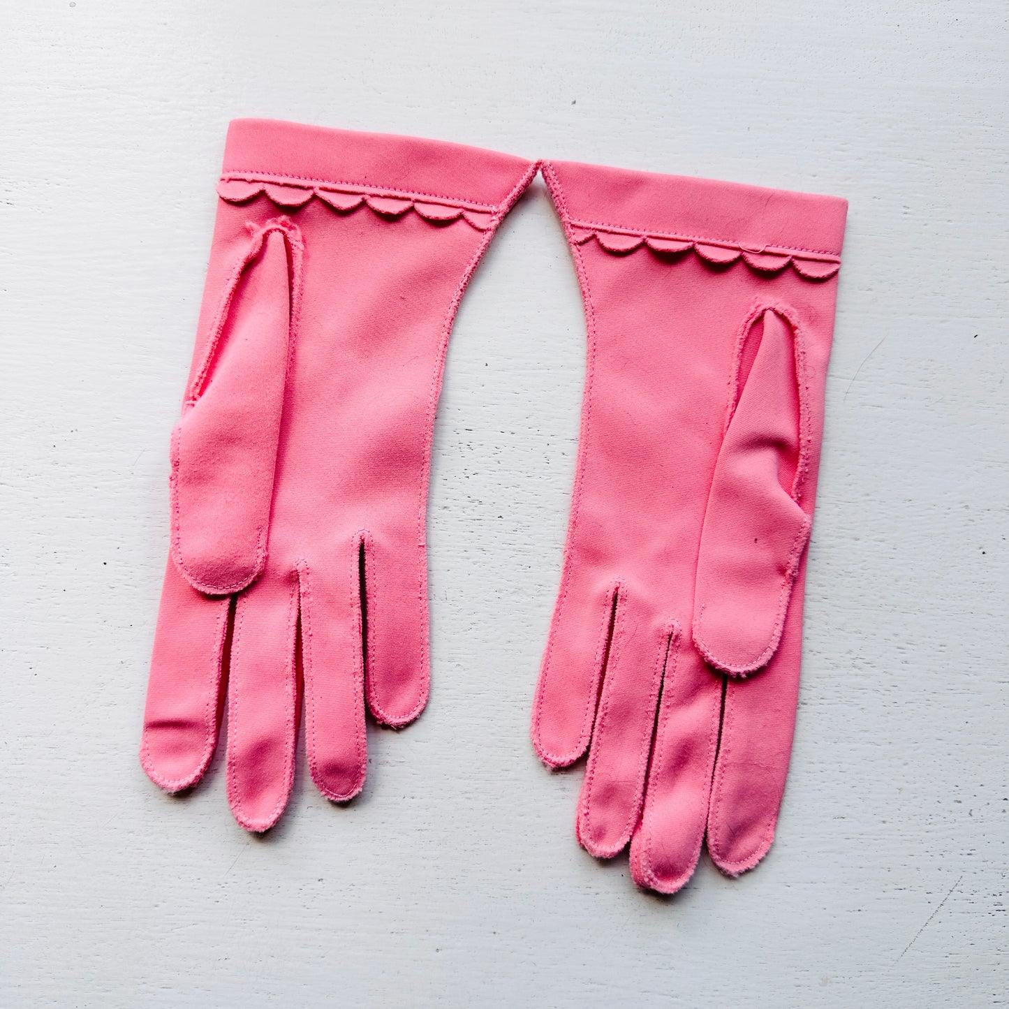 60'S VINTAGE BARBIE PINK GLOVES // SIZE XS