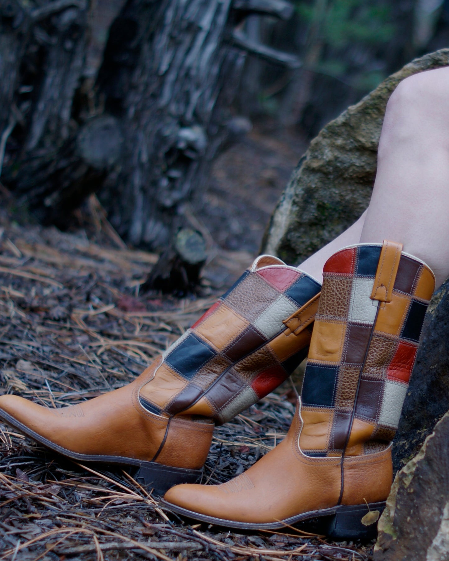 70'S VINTAGE ACME BROWN PATCHWORK LEATHER COWBOY BOOTS  // SIZE 7C